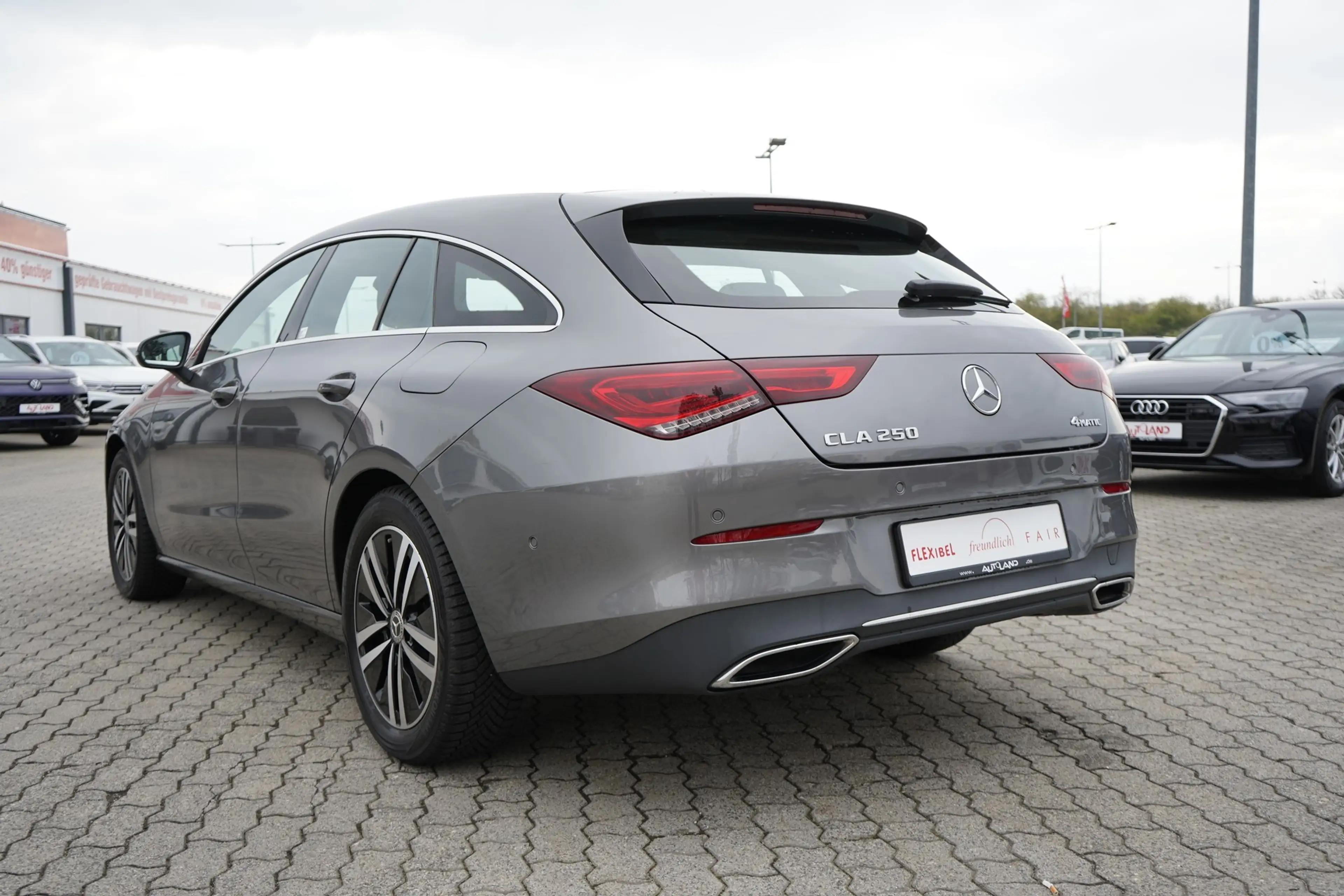 Mercedes-Benz CLA 250 Progressive 4Matic LED ACC Leder Keyless-G — photo 5