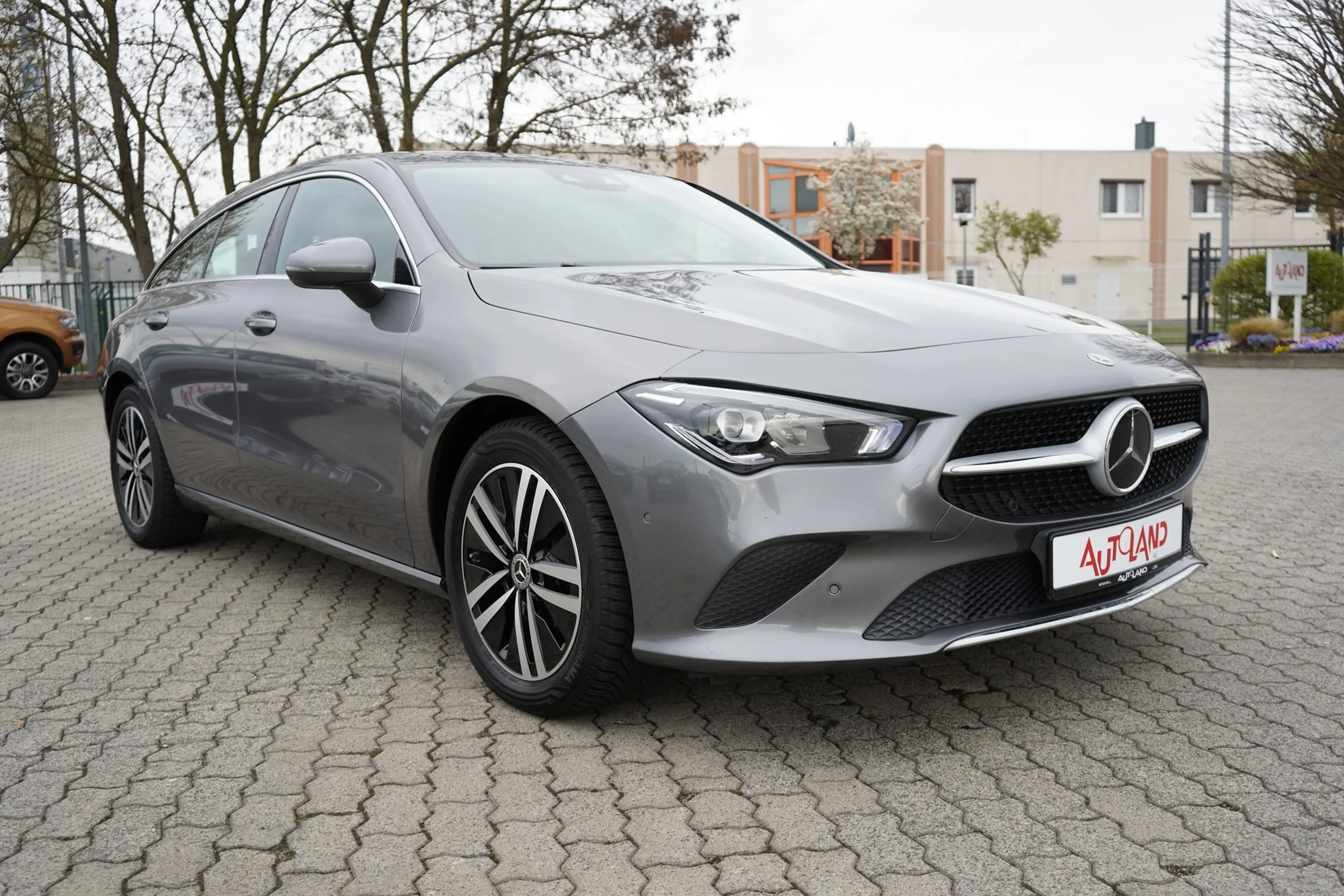 Mercedes-Benz CLA 250 Progressive 4Matic LED ACC Leder Keyless-G — photo 3