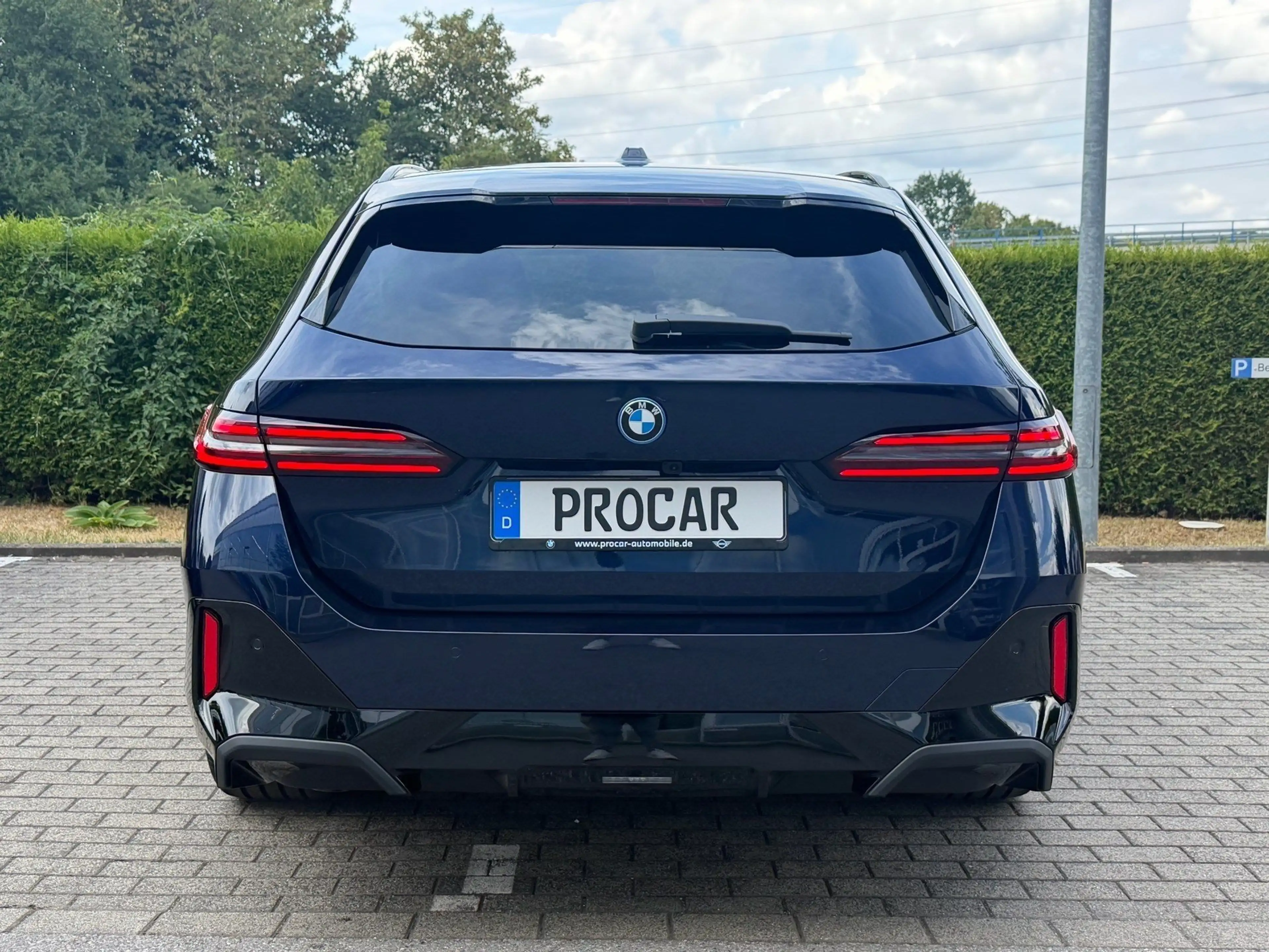BMW 550 e xDrive Touring M-Sport Pro, Pano, 21", HuD, AHK — photo 5