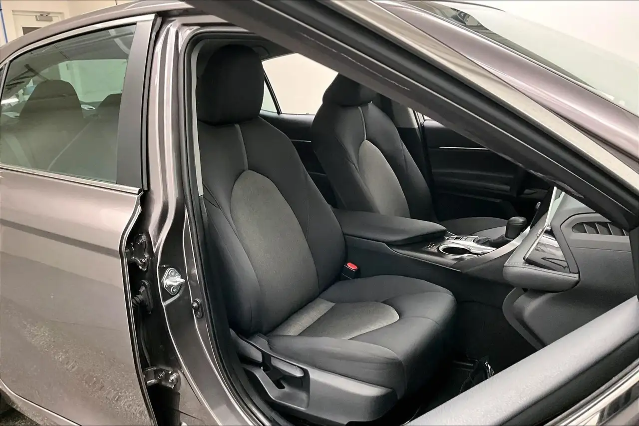 Toyota Camry снимка Toyota Camry