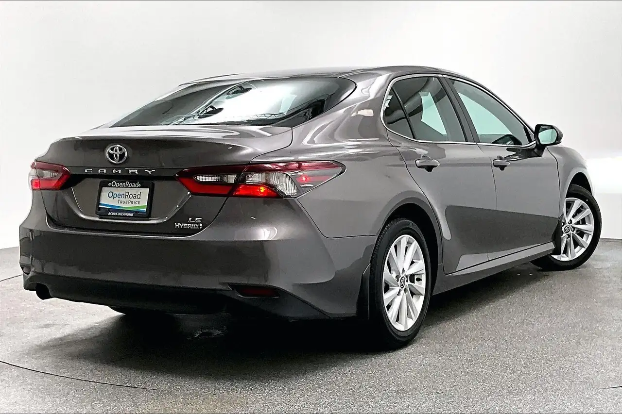 Toyota Camry снимка Toyota Camry