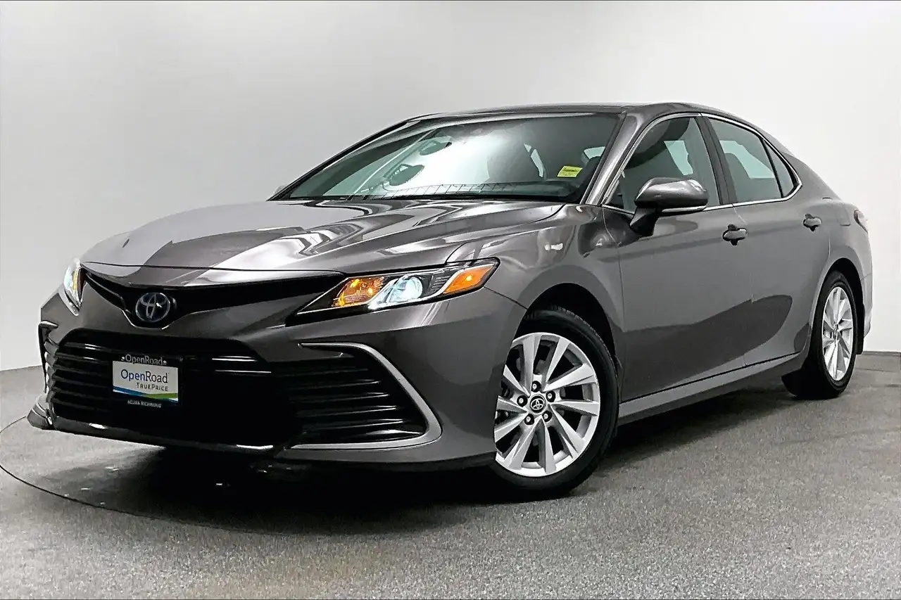 Toyota Camry снимка Toyota Camry