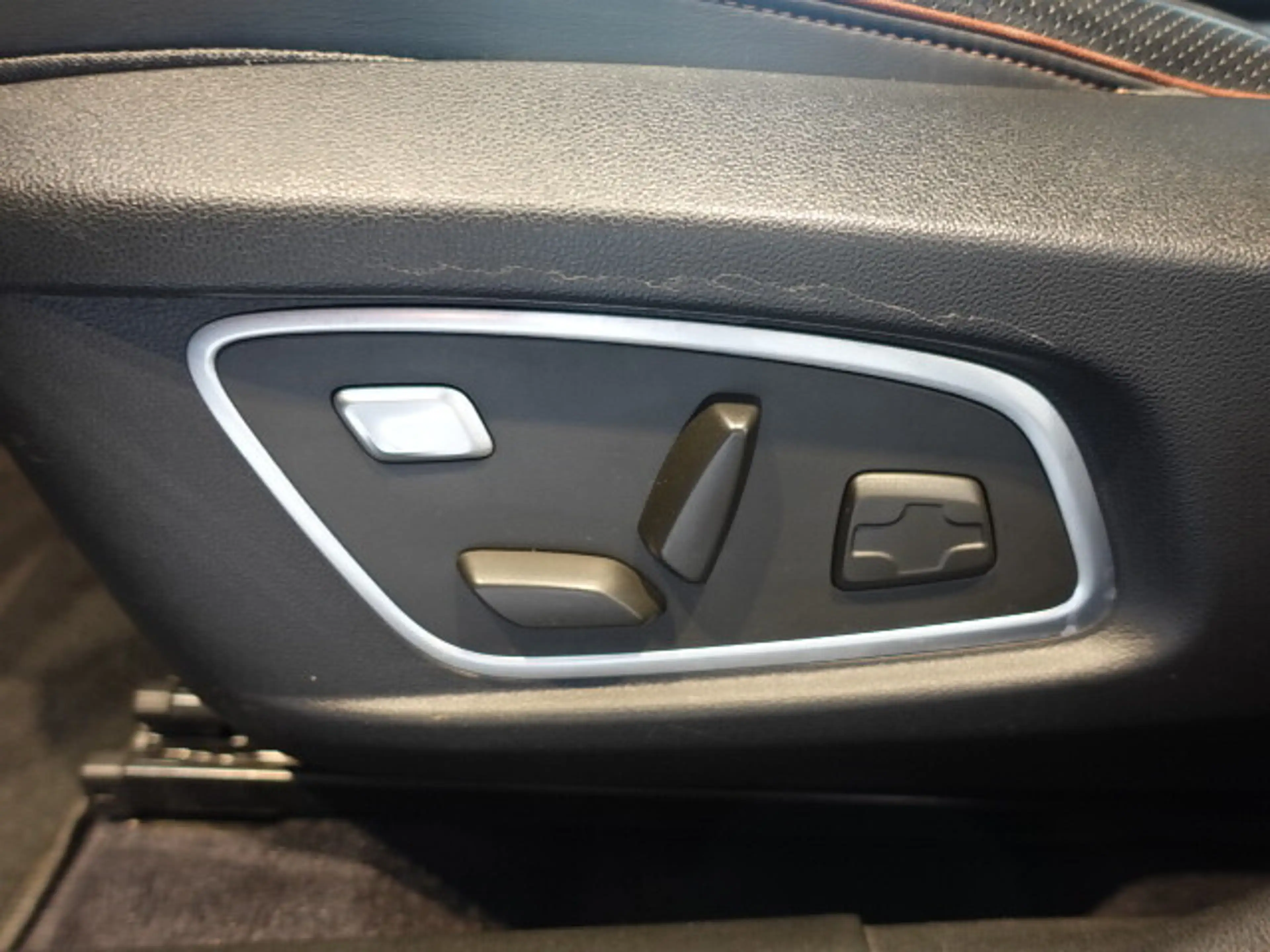 Renault Koleos dCi 185 4WD Initiale X-Tronic Aut. — photo 12
