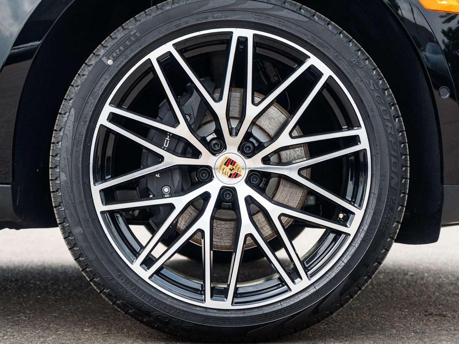 2026 Porsche Macan — снимка 2