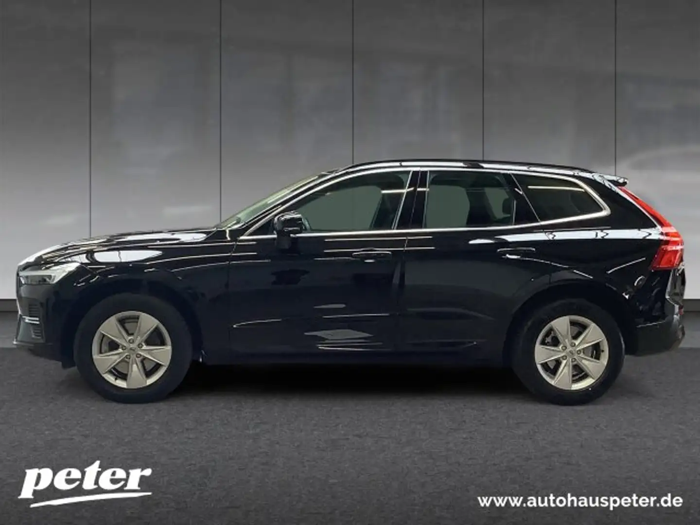 Volvo XC60 2WD Momentum Pro Automatik (BDK) Schwarz - 2