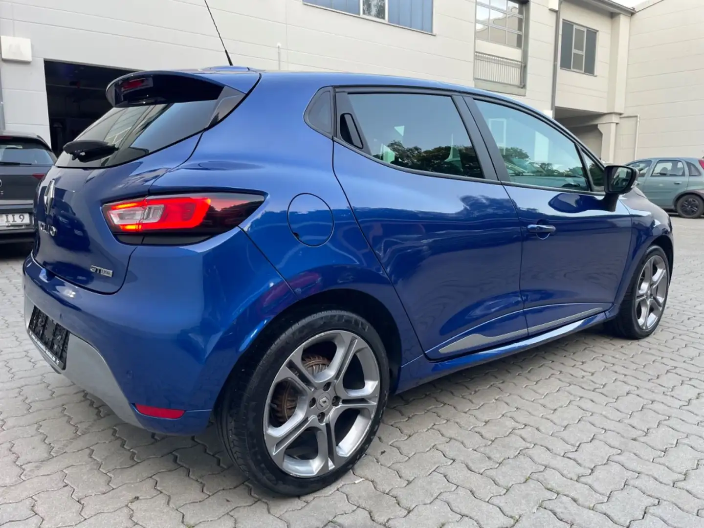 Renault Clio TCe 90 Intens GT-LINE EU6 Blau - 2