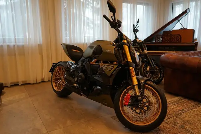 Ducati Diavel 1260 Lamborghini Edition 285/630 Ansicht 1
