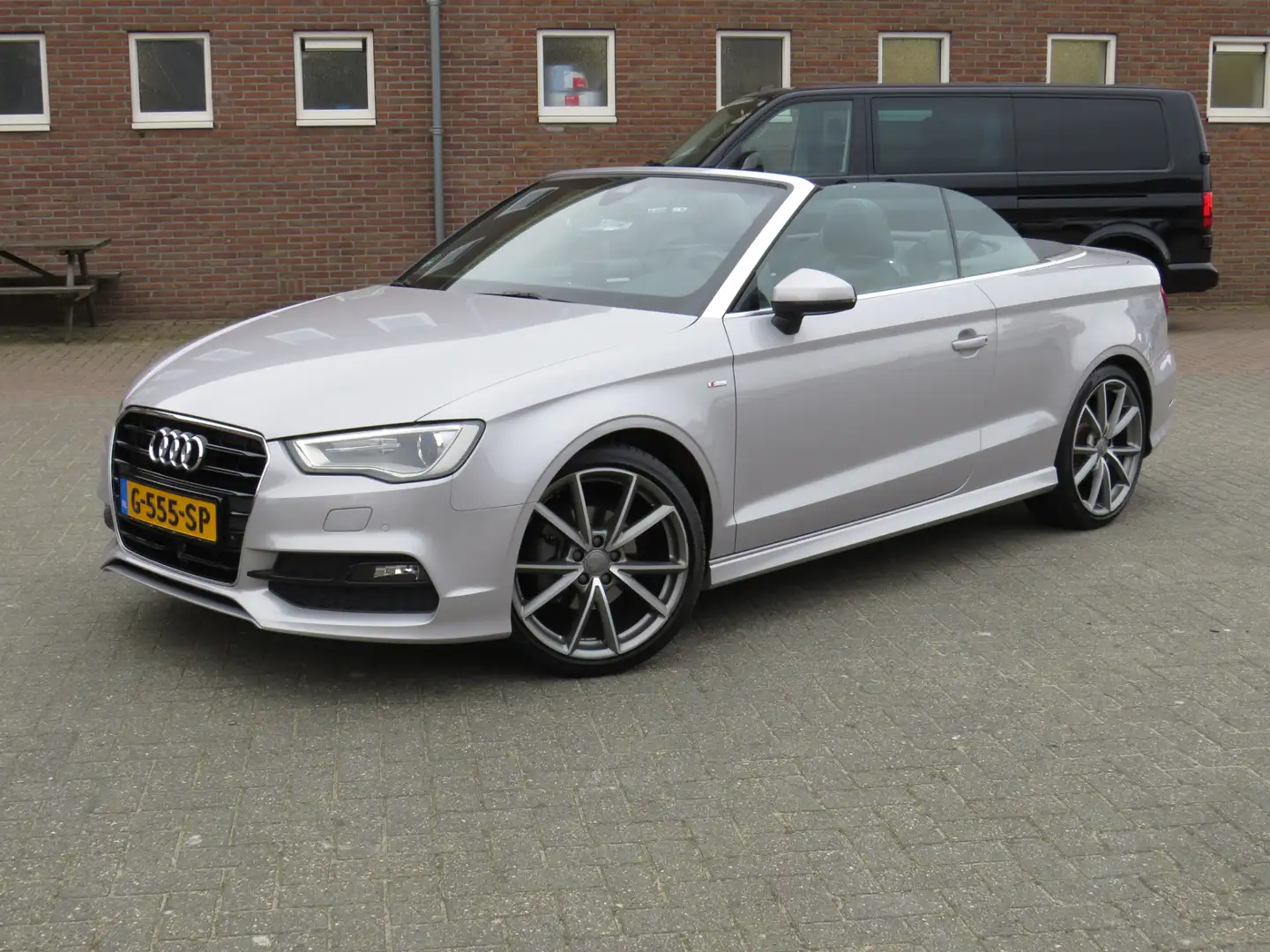 Audi A3 Cabriolet 1.4 TFSI 125Pk Ambition Sport Edition Au Grijs - 1
