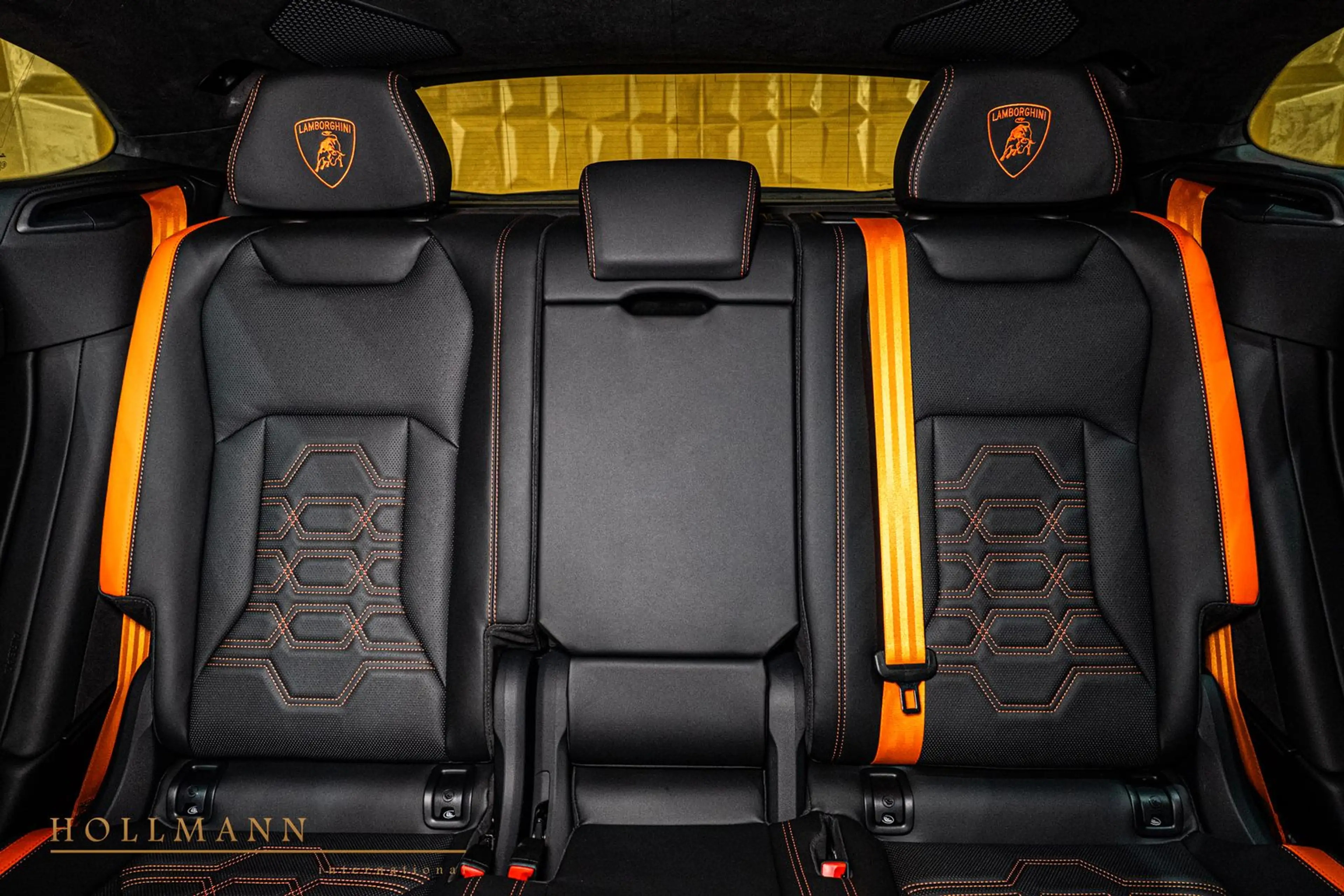 Lamborghini Urus SE + B&O + BIG CARBON PACK + PANO + — photo 11