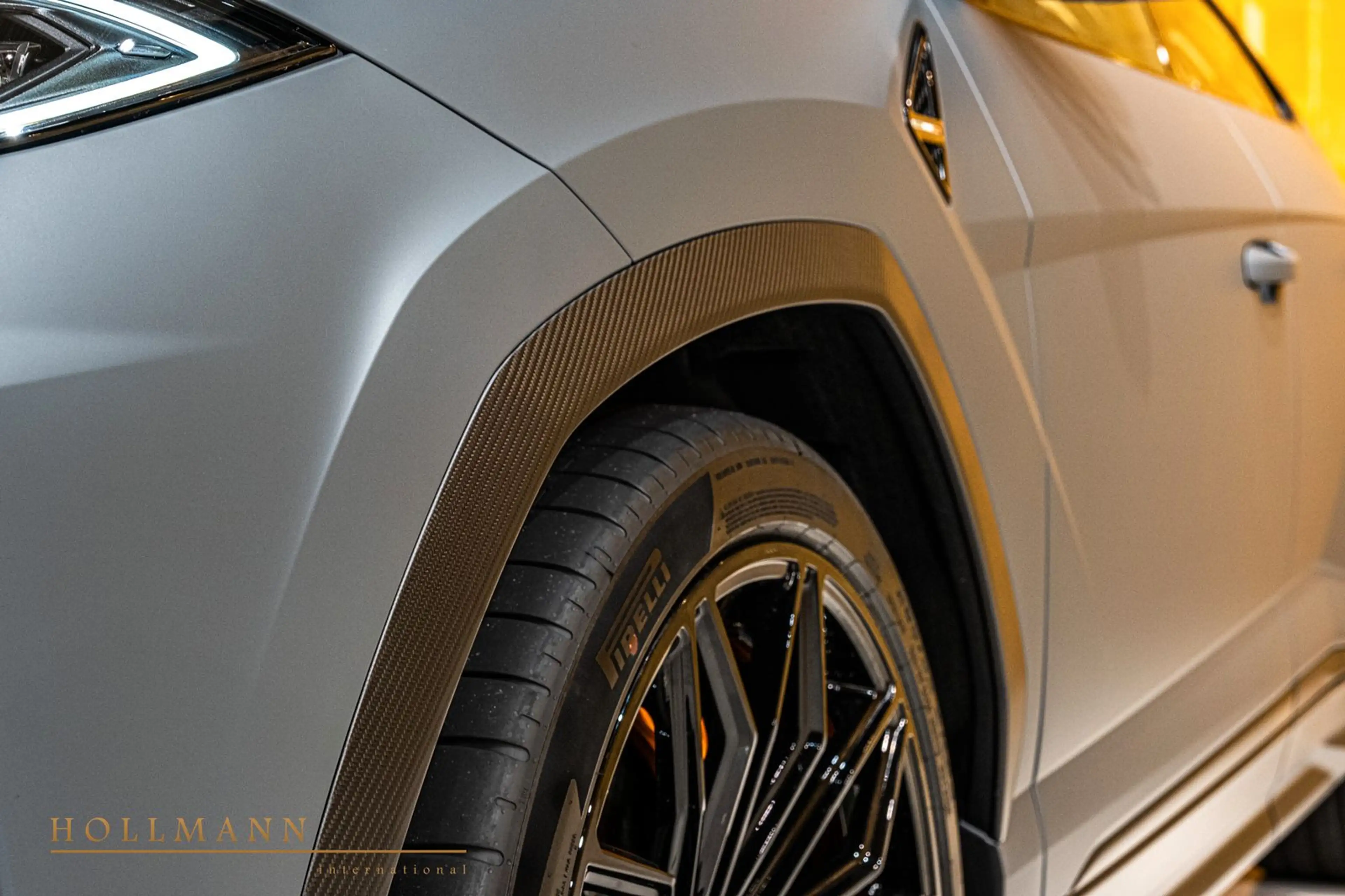 Lamborghini Urus SE + B&O + BIG CARBON PACK + PANO + — photo 12