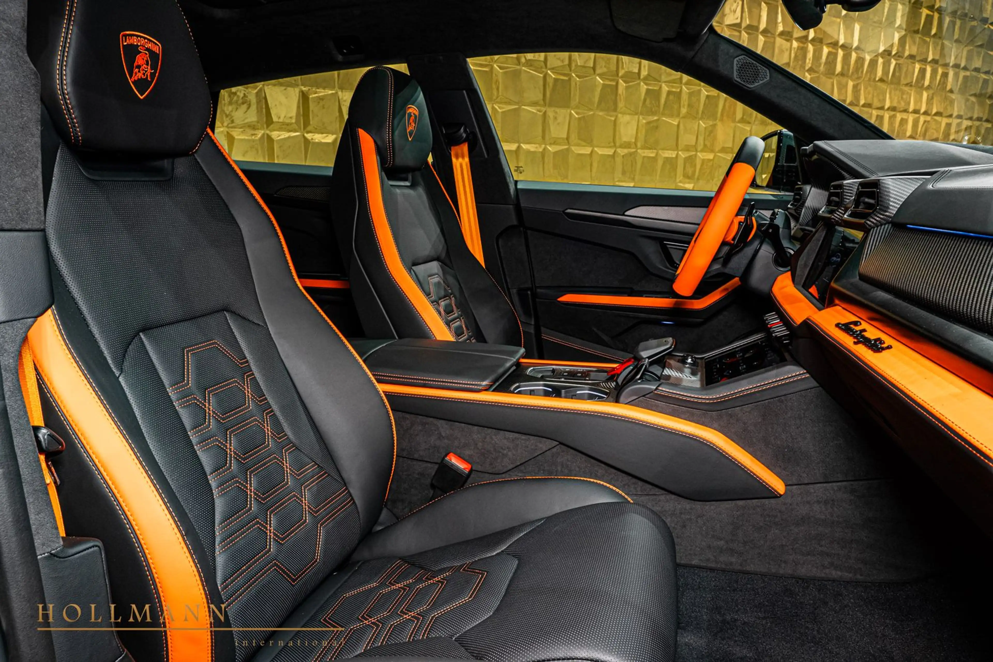 Lamborghini Urus SE + B&O + BIG CARBON PACK + PANO + — photo 9