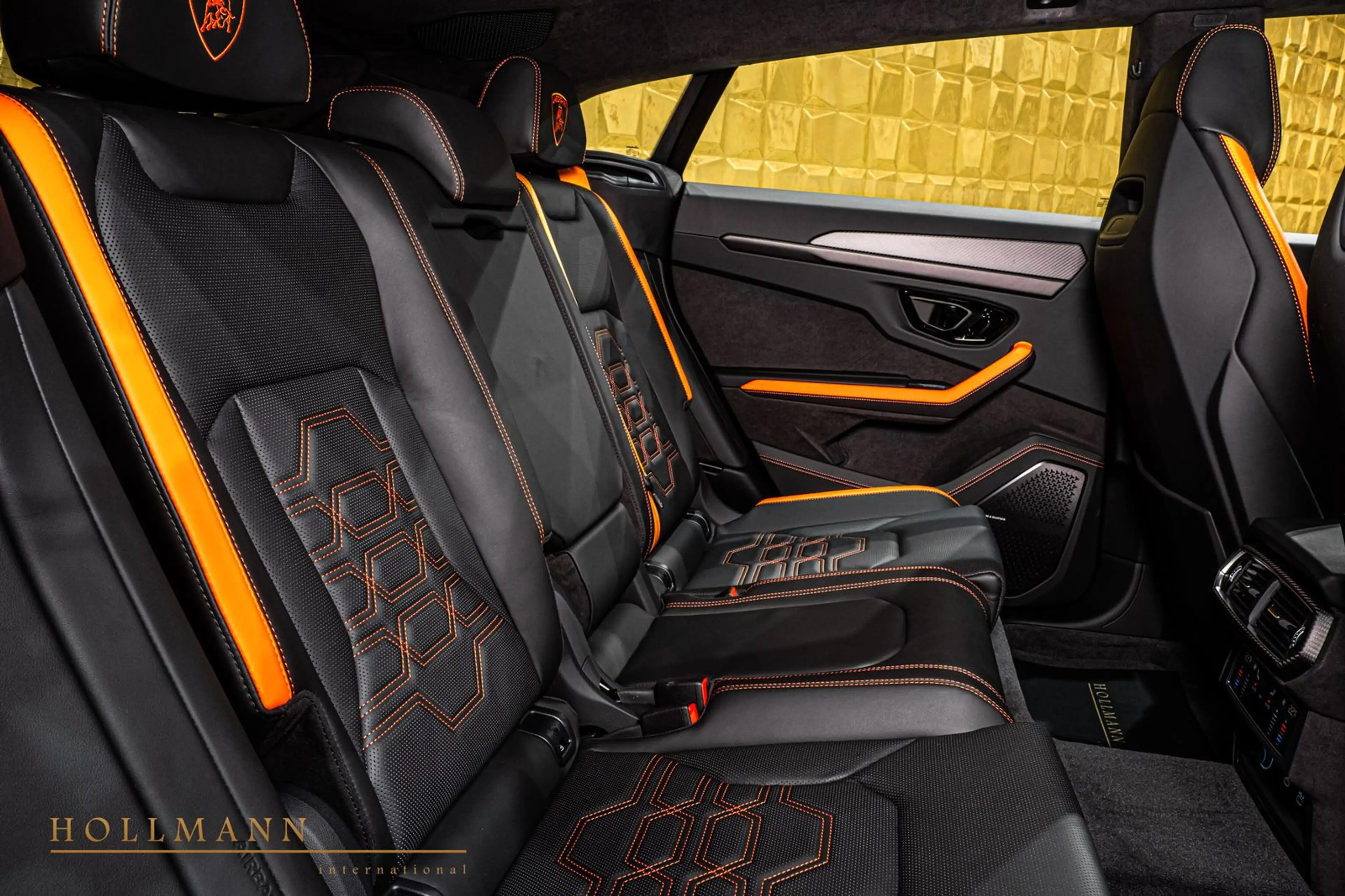 Lamborghini Urus SE + B&O + BIG CARBON PACK + PANO + — photo 10