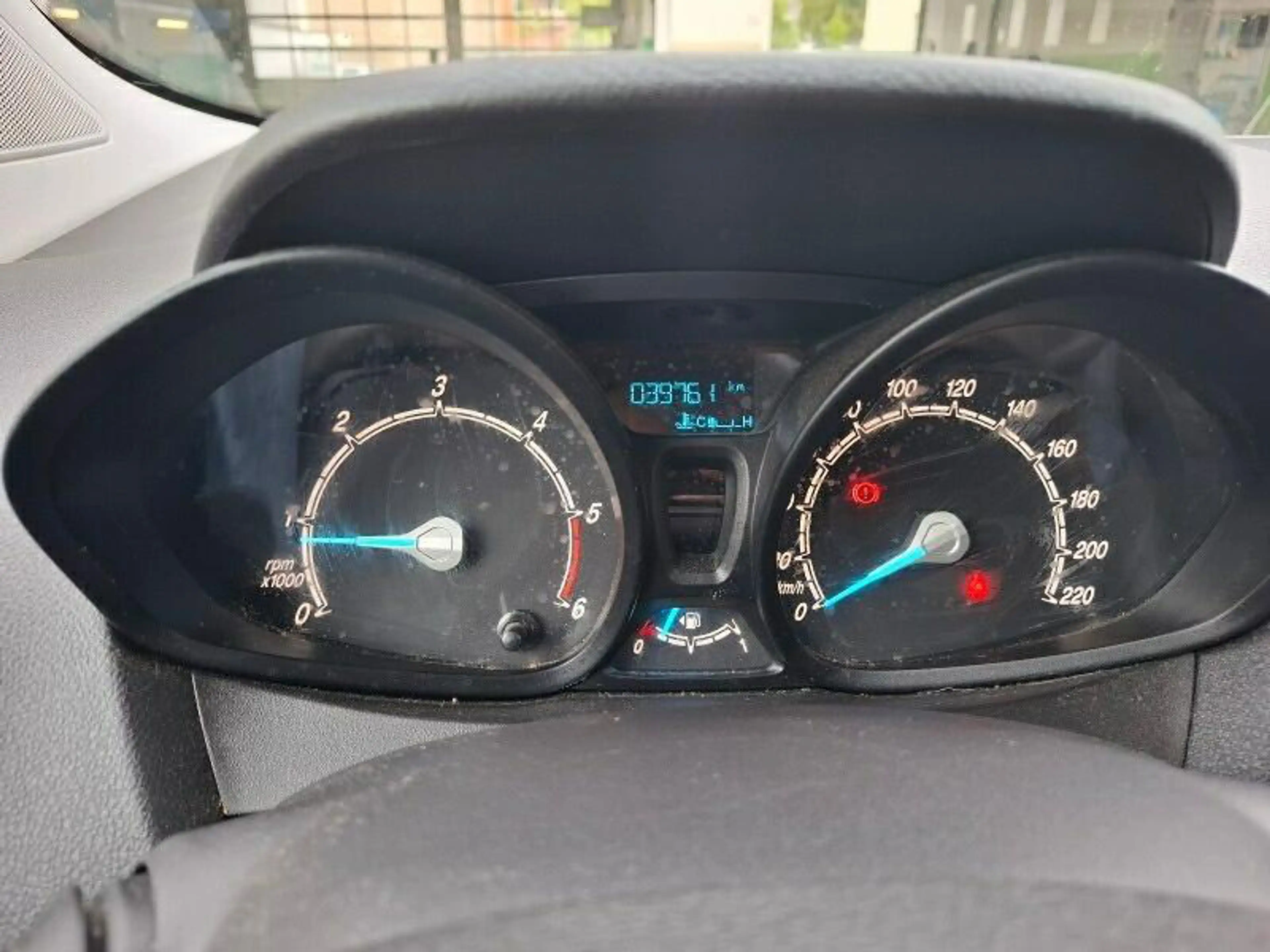 Ford Transit Courier 1.5 TDCi RADIO — photo 7