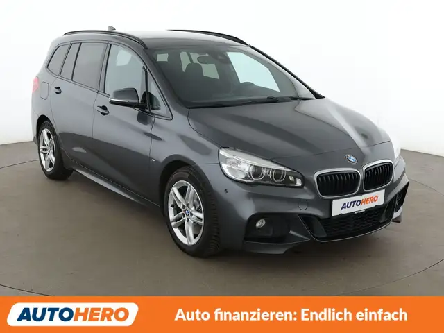 BMW 2 Series view 8