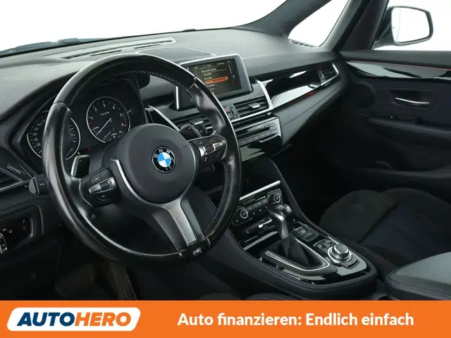 BMW 2 Series view 11