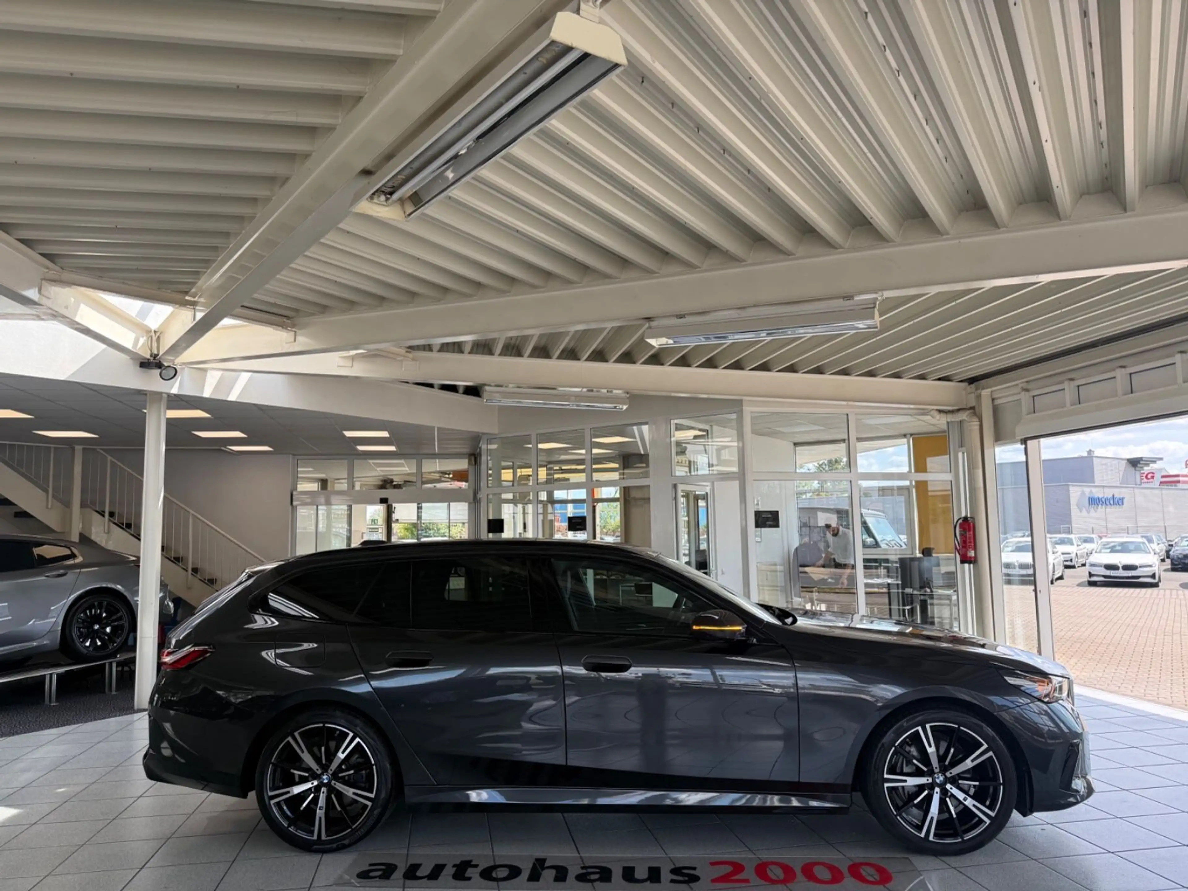 BMW 540 d xDrive M Sportpaket AUT./LED/HUD/360°/AHK — photo 2