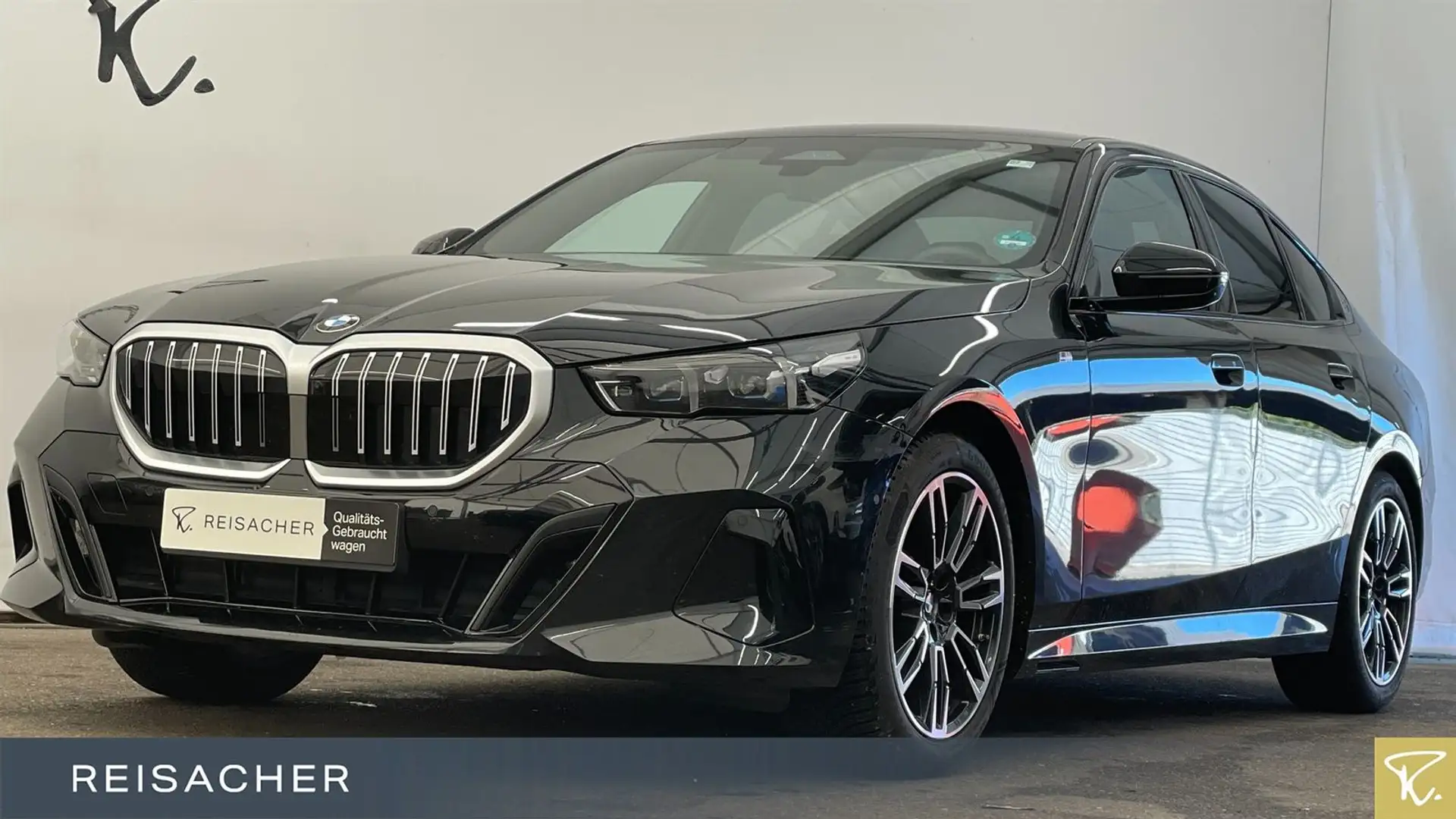 BMW 520 i A Lim M-Sport AHK ACC 360° HUD LCPro H&K Schwarz - 1