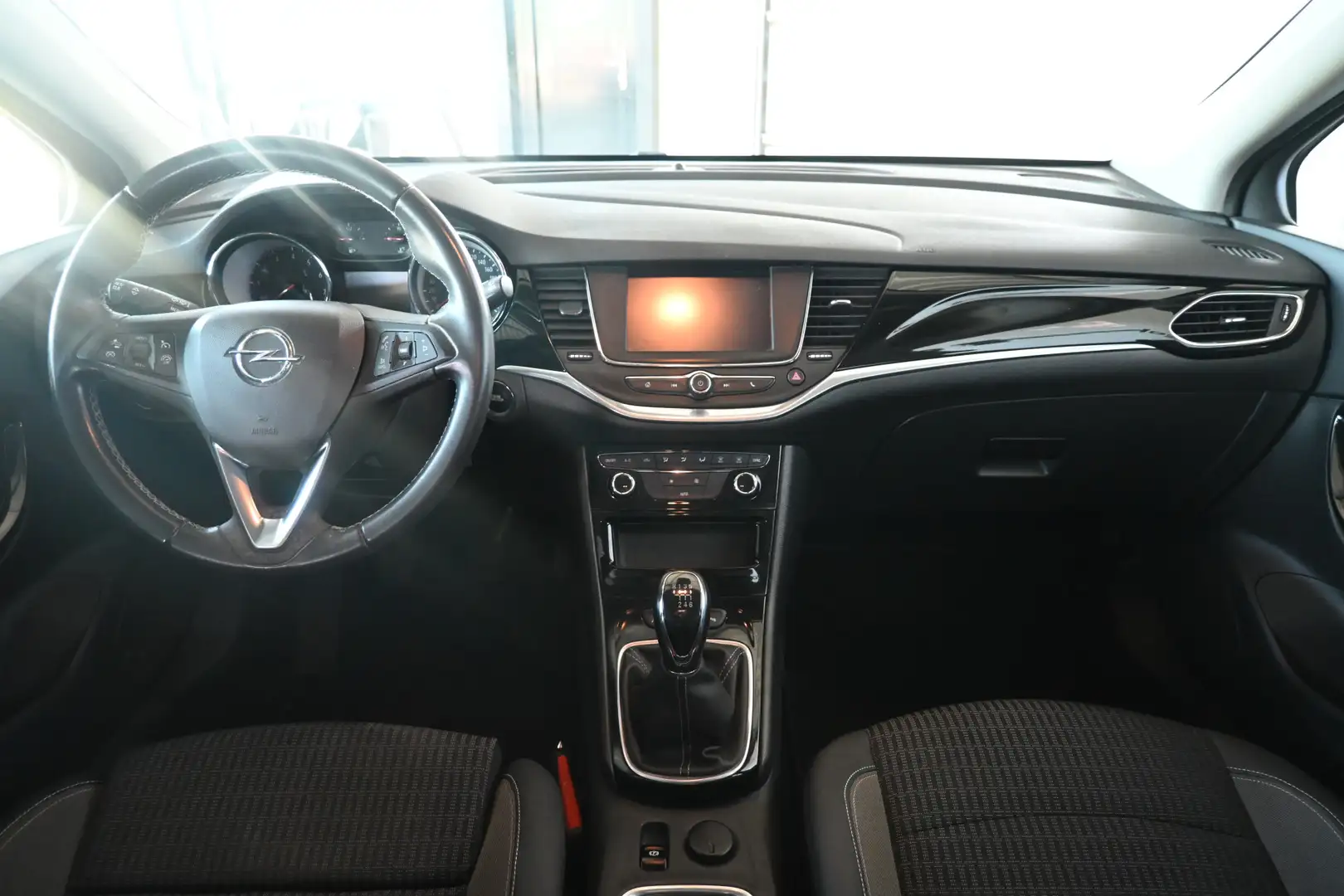 Opel Astra Sports Tourer 1.2 Business Elegance 1e Eigenaar! C Black - 2
