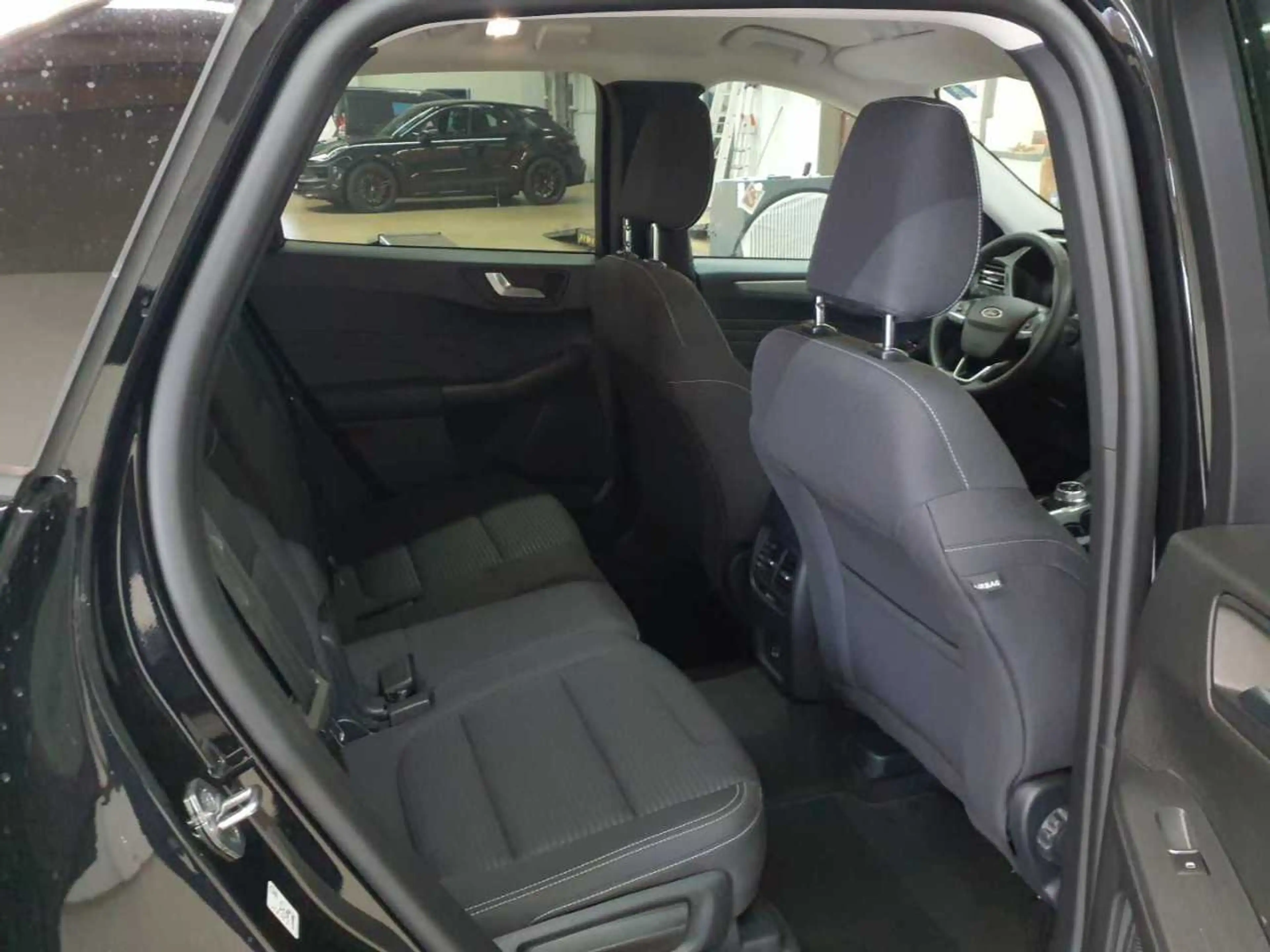 Ford Kuga Kuga 1.5 EcoBlue Aut. TITANIUM — photo 14