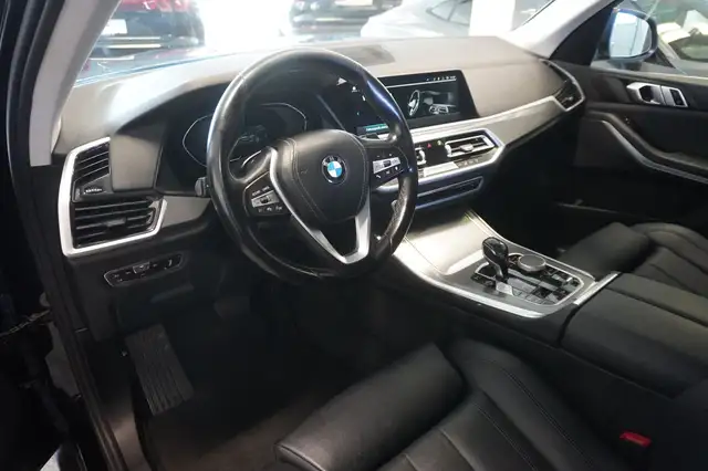 BMW X5 view 7