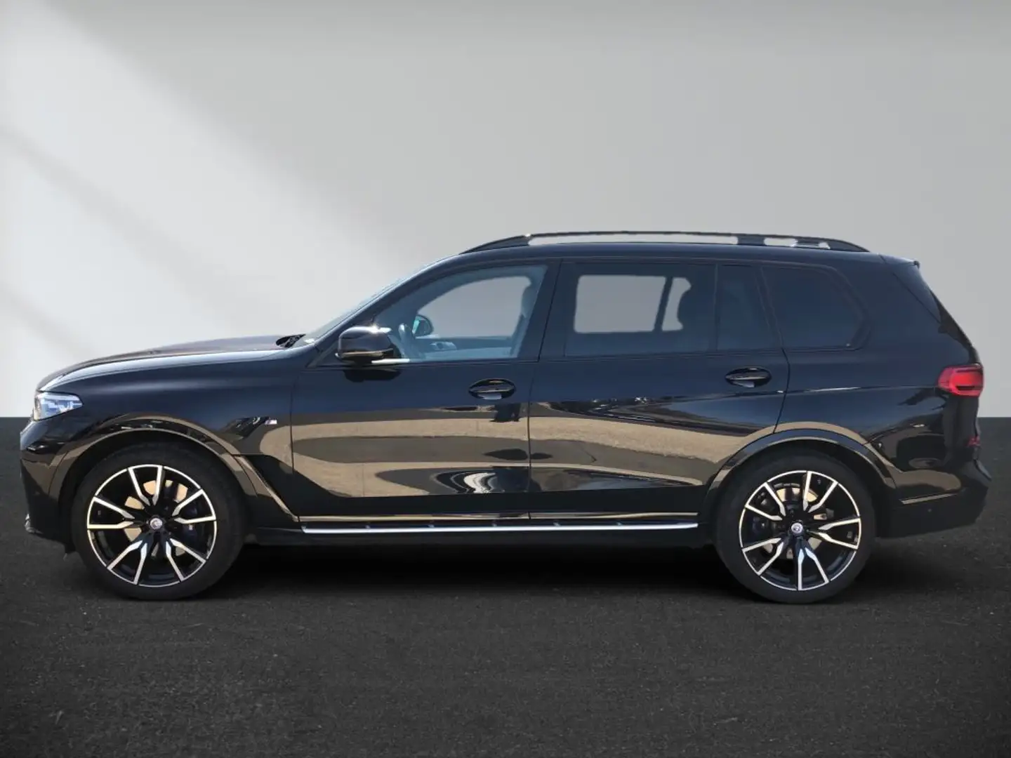 BMW X7 xD30d/MSport/HUD/SoftC/360°/Massage/SkyLounge - 2