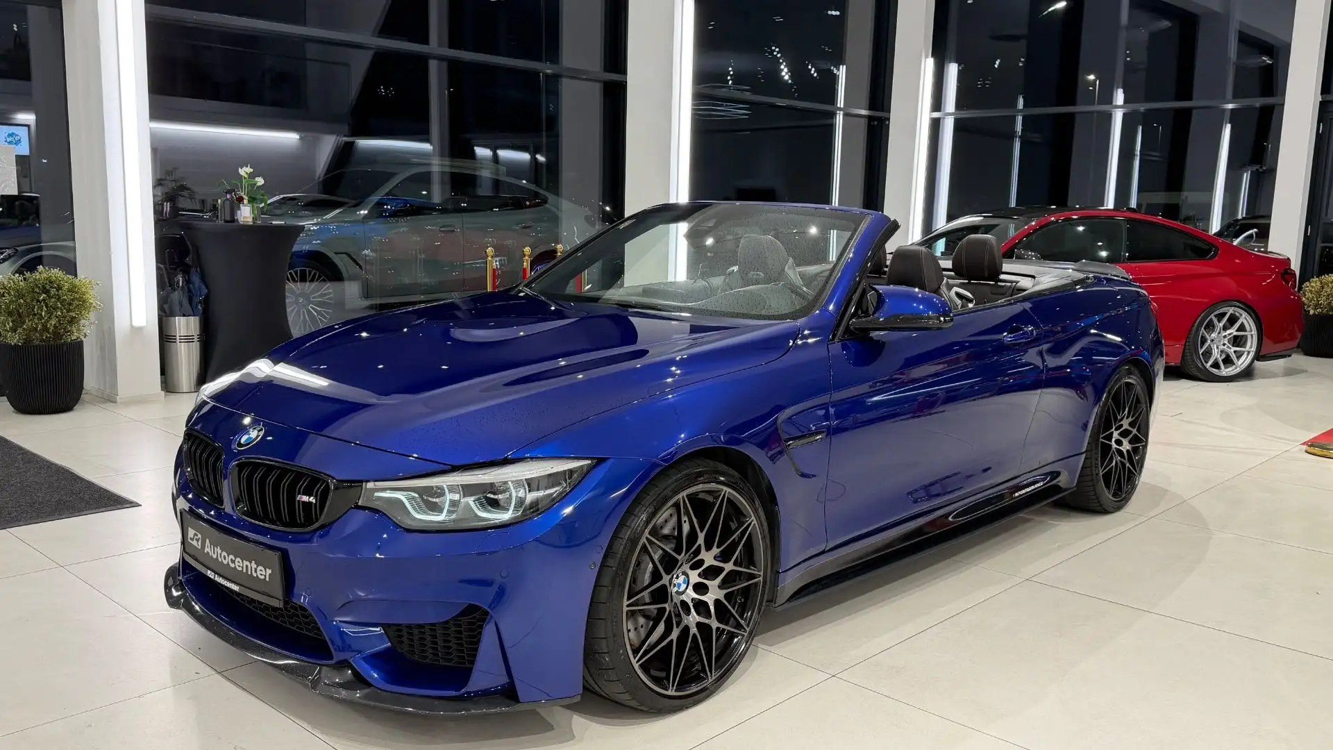 BMW M4 Competition Cabrio (F83) Blau - 1