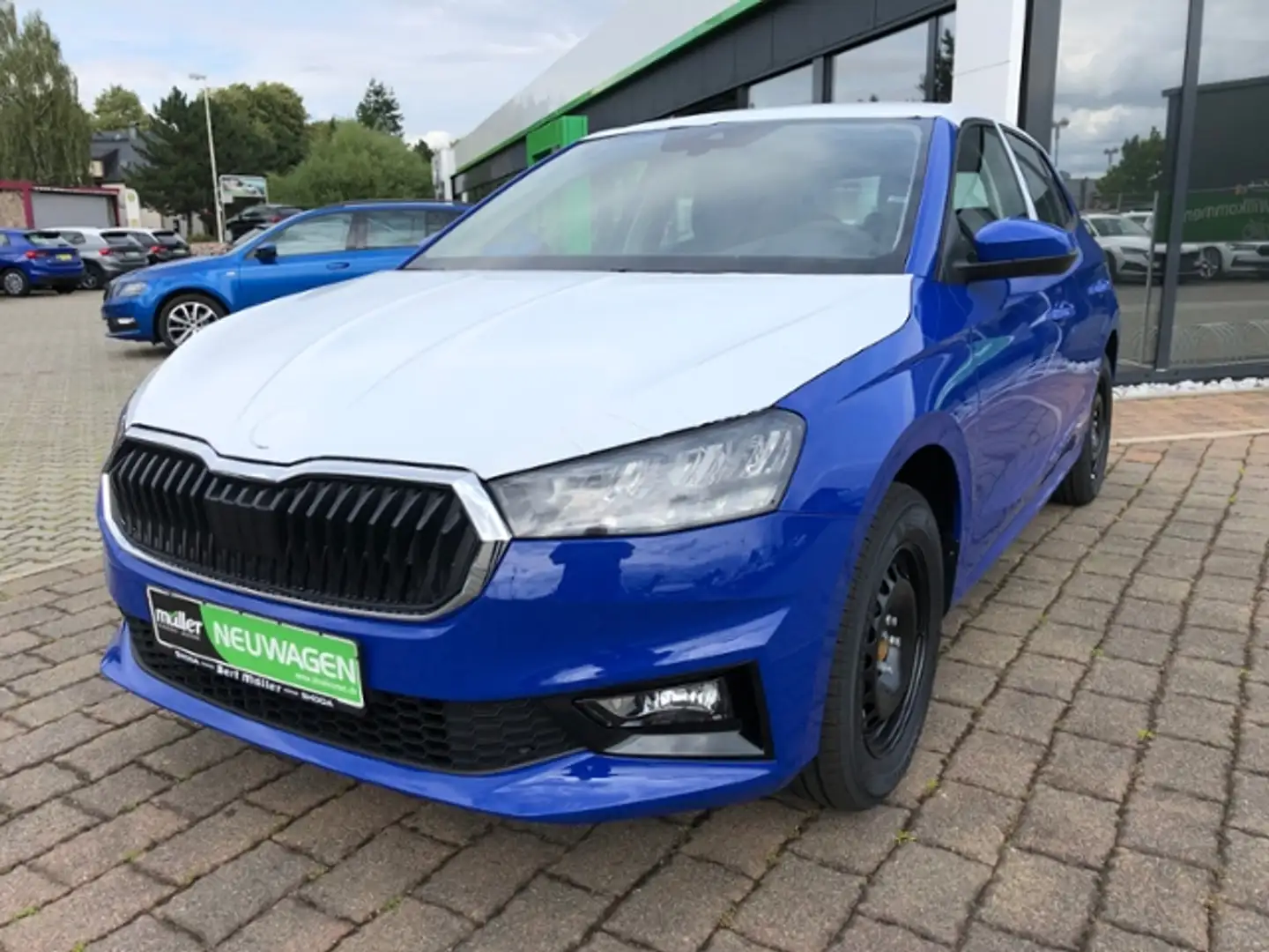 Skoda Fabia Essence KLIMA LED SHZ Blau - 2