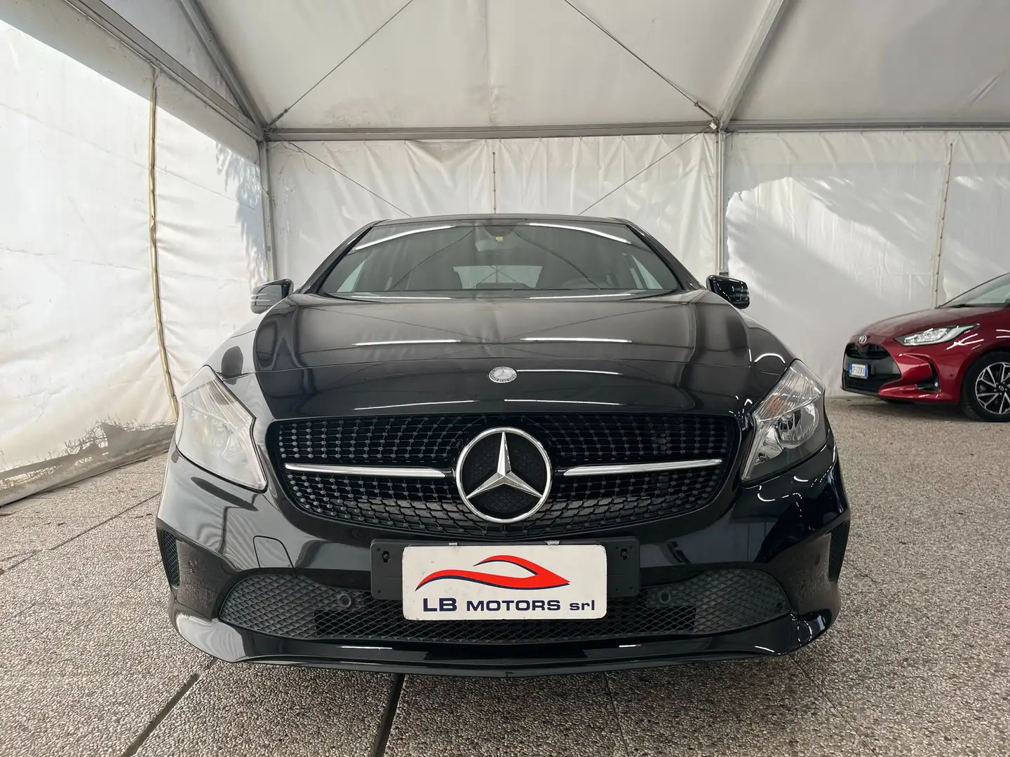 Mercedes-Benz A 200 A 200 d Sport Neopatentati Nero - 2
