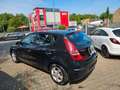 Hyundai i30 blue 1.4 Comfort TÜV NEU Schwarz - thumbnail 4