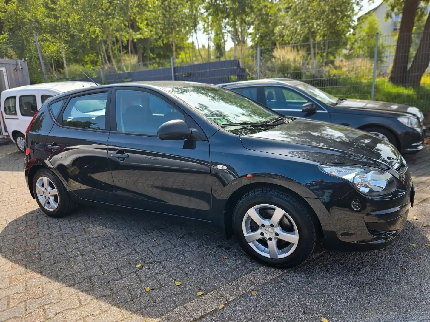 Hyundai i30 blue 1.4 Comfort TÜV NEU Noir - 2