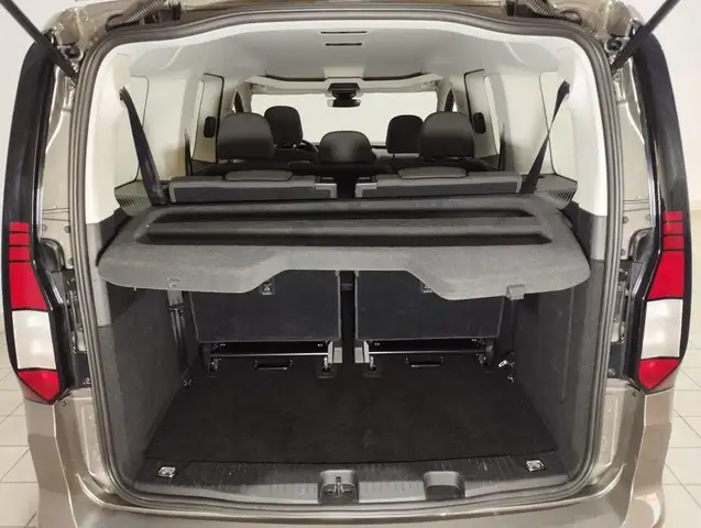 Volkswagen Caddy view 7