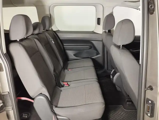 Volkswagen Caddy view 6