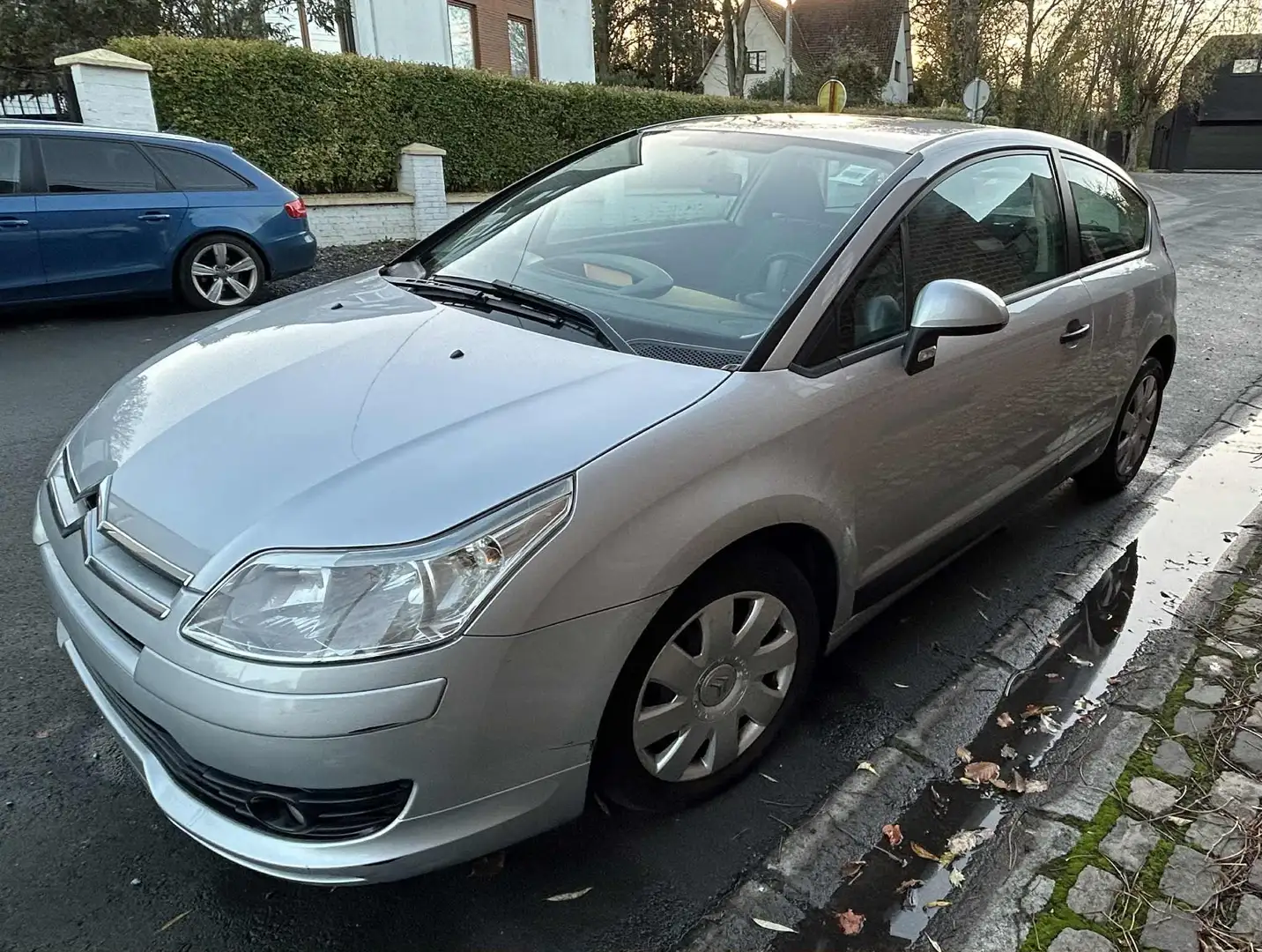 Citroen C4 C4 1.4i 16v Tonic Grijs - 2