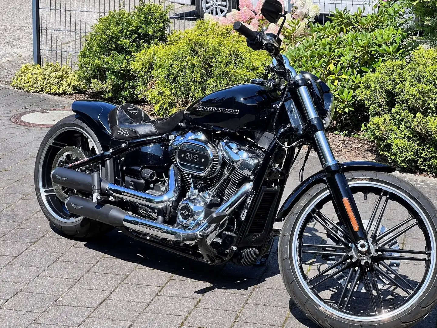 Harley-Davidson Breakout 114 Černá - 2