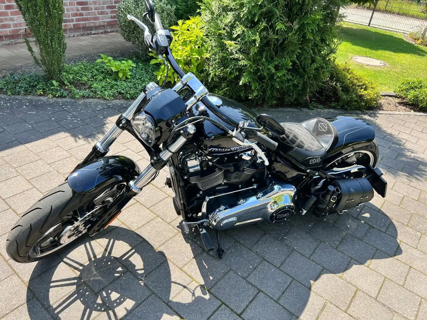 Harley-Davidson Breakout 114 Černá - 1