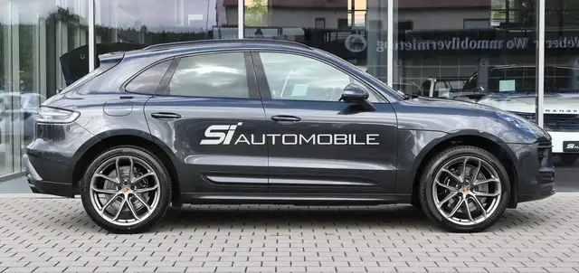 Porsche Macan view 6