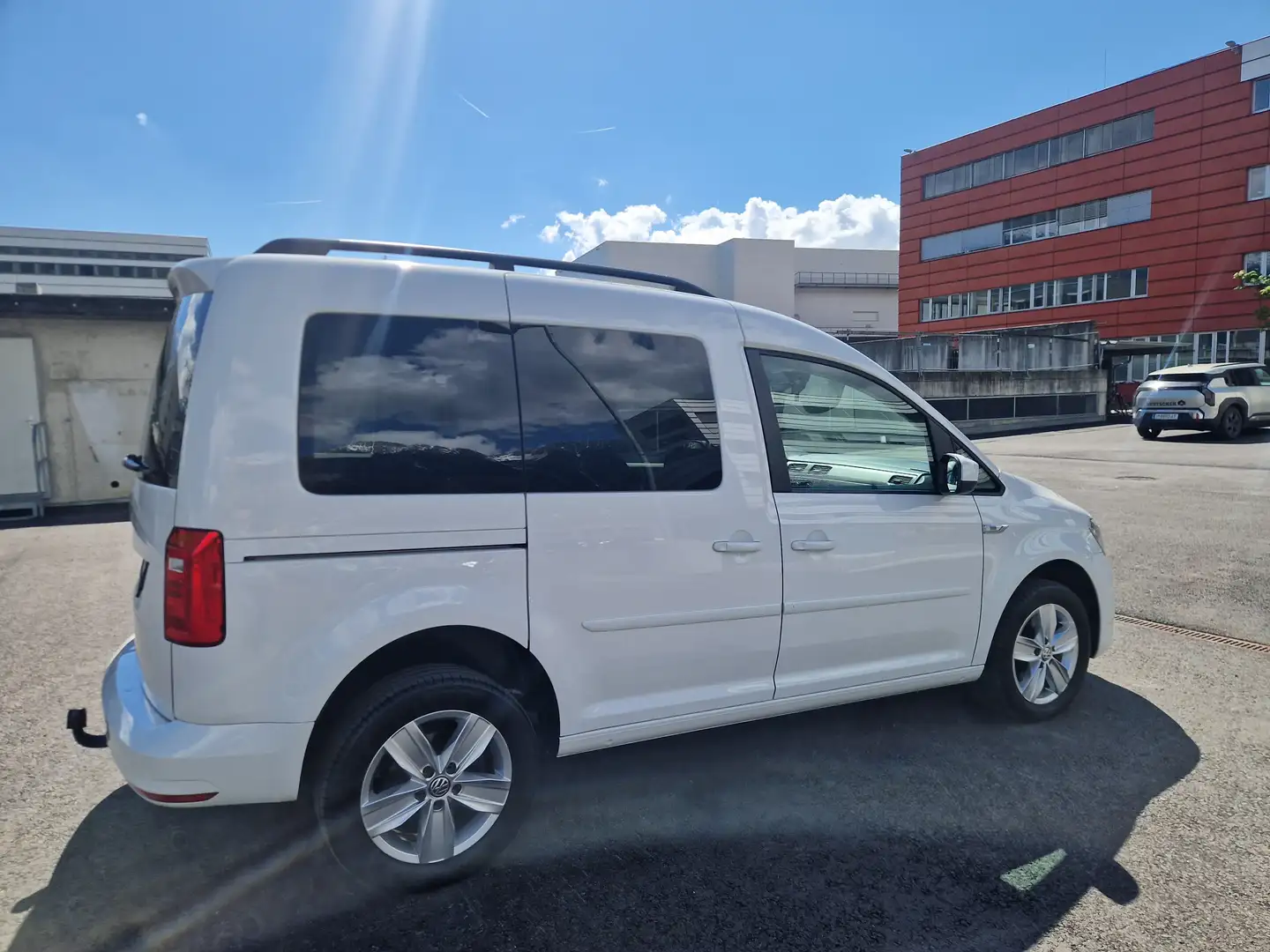 Volkswagen Caddy 2.0TDI 4Mot.Comfort!-Standheizung-AHK-Pickerl neu! Weiß - 2