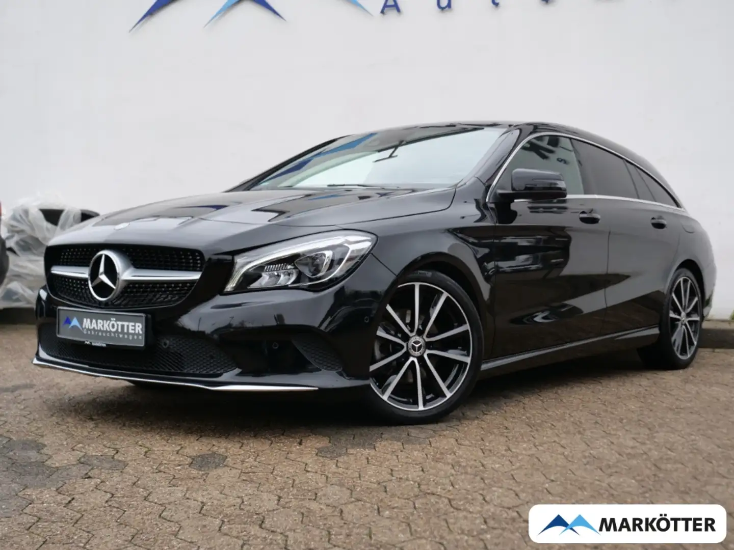 Mercedes-Benz CLA 200 Shooting Brake Urban Navi/LED/Parktronic Negro - 1