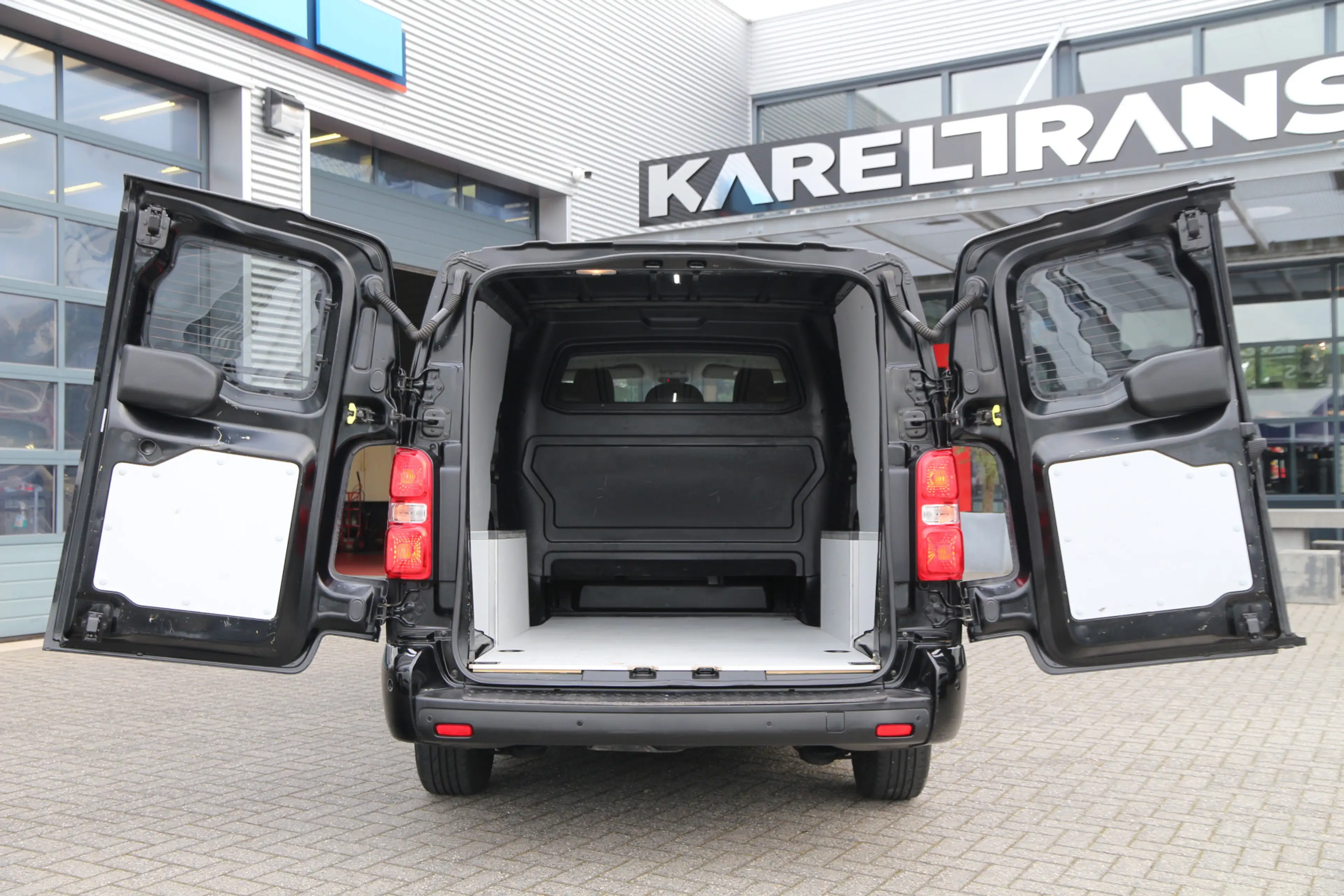 Opel Vivaro 2.0 CDTI 180 | DC | 2x Schuifdeur | Irmscher Sport — photo 2