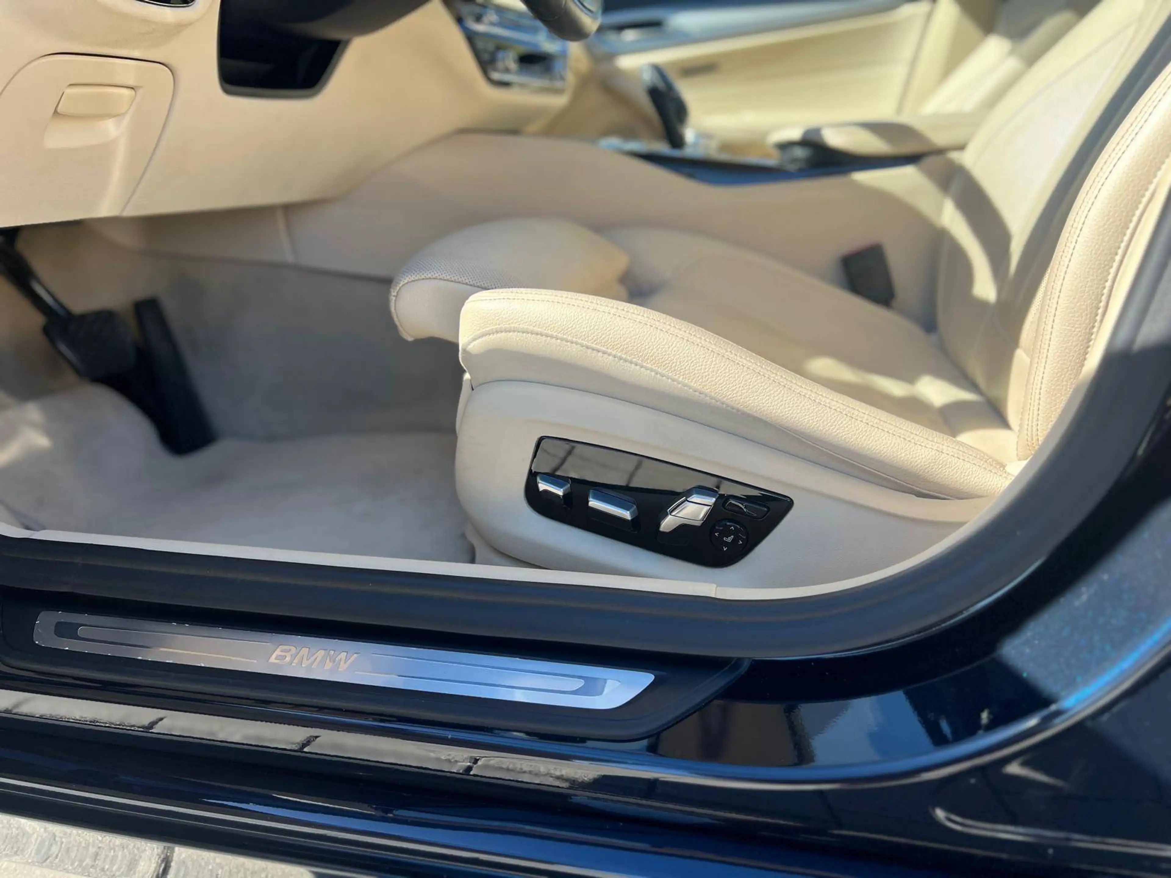 BMW 530 530 d xDrive BMW Garantie und Servicepaket bis 06/2029 — photo 6