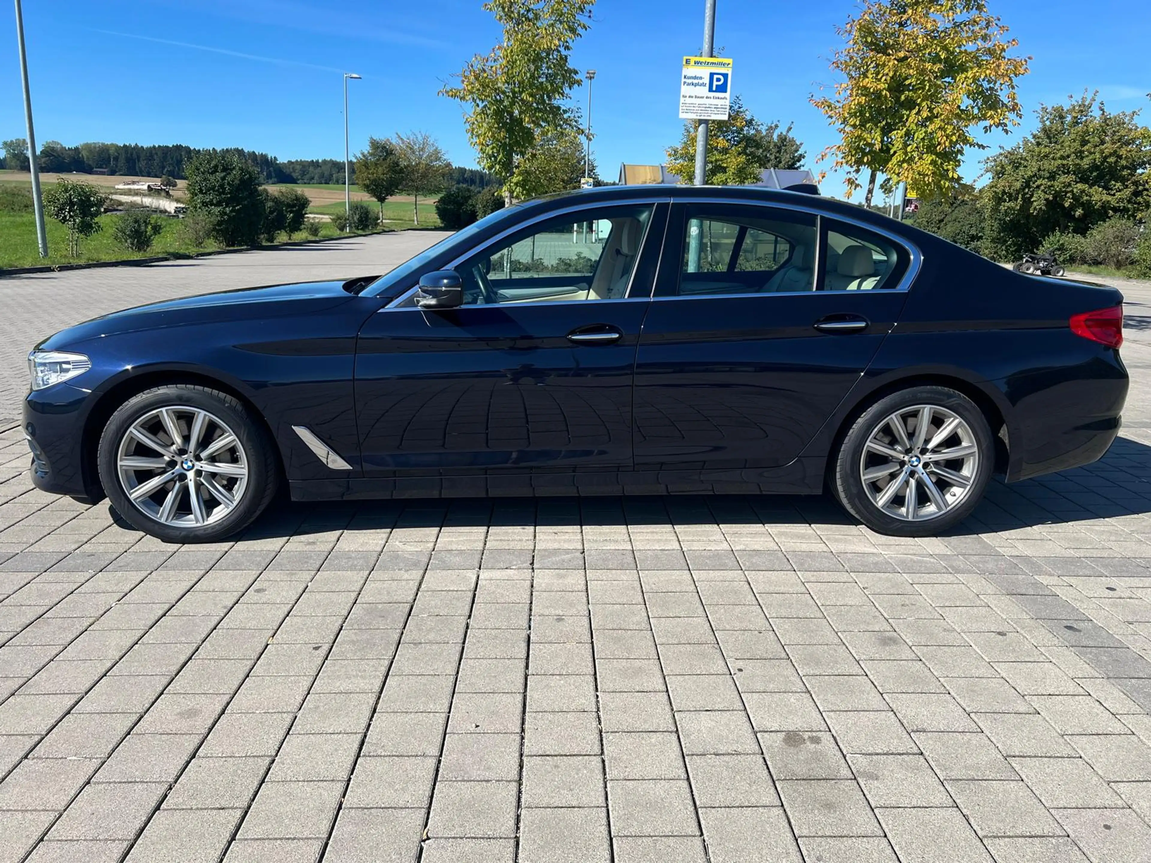 BMW 530 530 d xDrive BMW Garantie und Servicepaket bis 06/2029