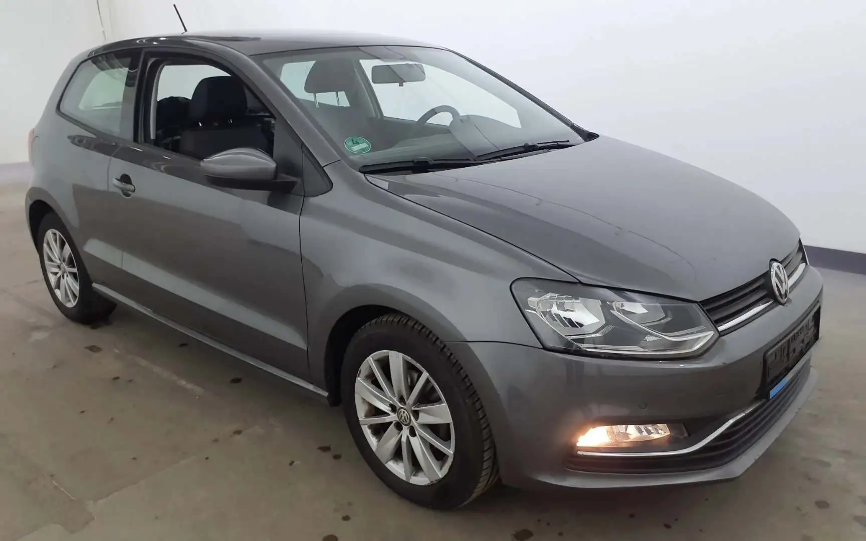 Volkswagen Polo Comfortline BMT/Start-Stopp/1.Hand/Klimaanlage/PDC Grau - 1