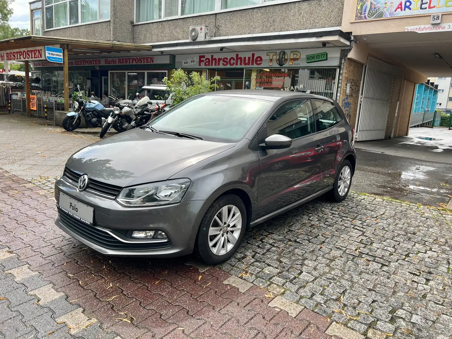 Volkswagen Polo Comfortline BMT/Start-Stopp/1.Hand/Klimaanlage/PDC Grau - 2