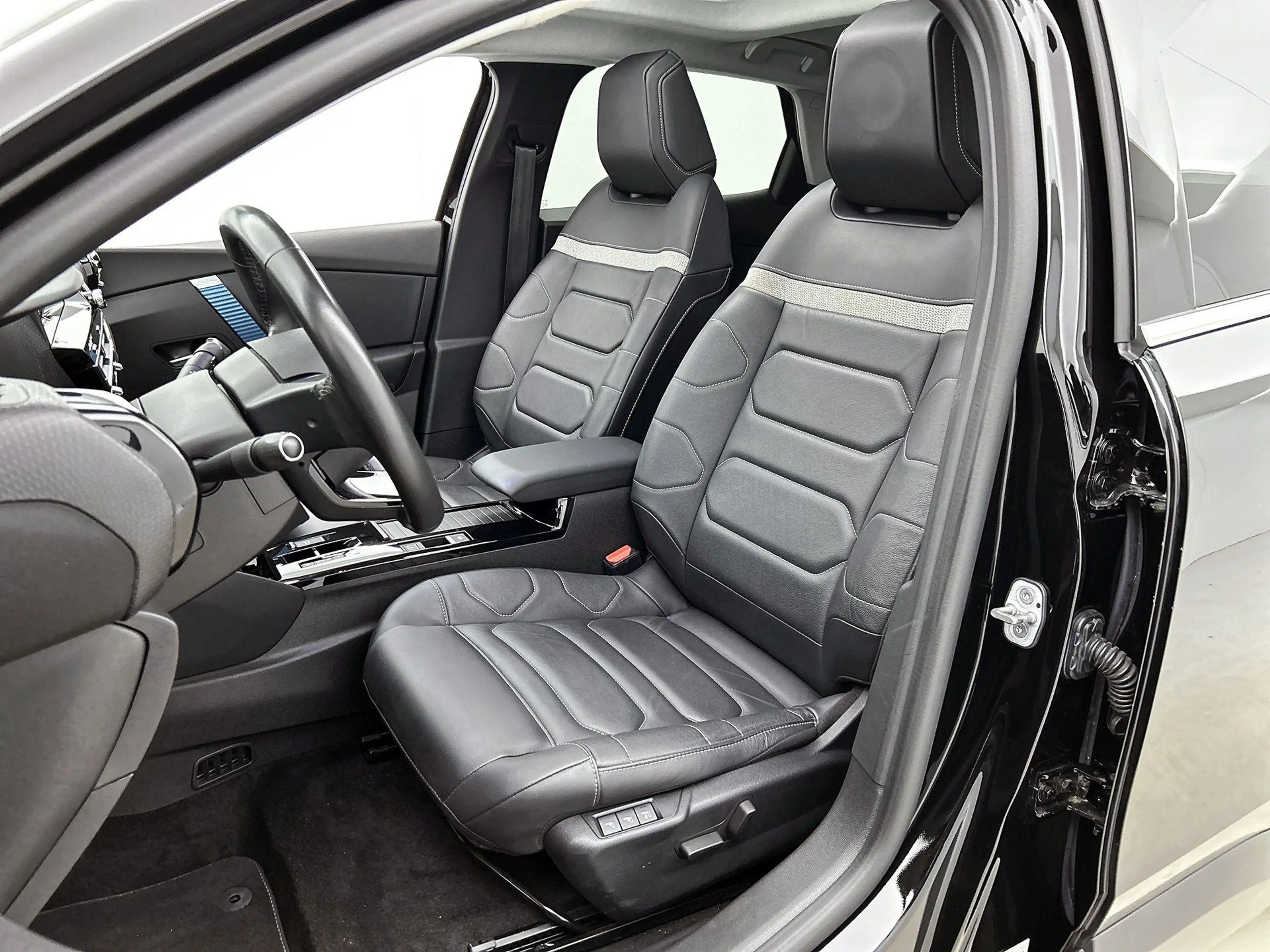 Citroen E-C4 Electric Shine 50 kWh 136pk | Accu 92% | Navigatie | Panora — photo 11
