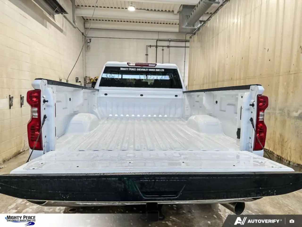 Chevrolet Silverado 3500 снимка Chevrolet Silverado 3500
