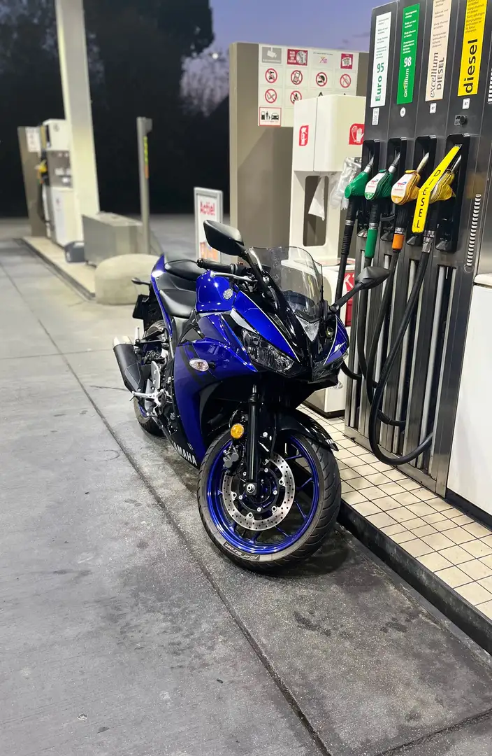 Yamaha YZF-R3 Blauw - 1