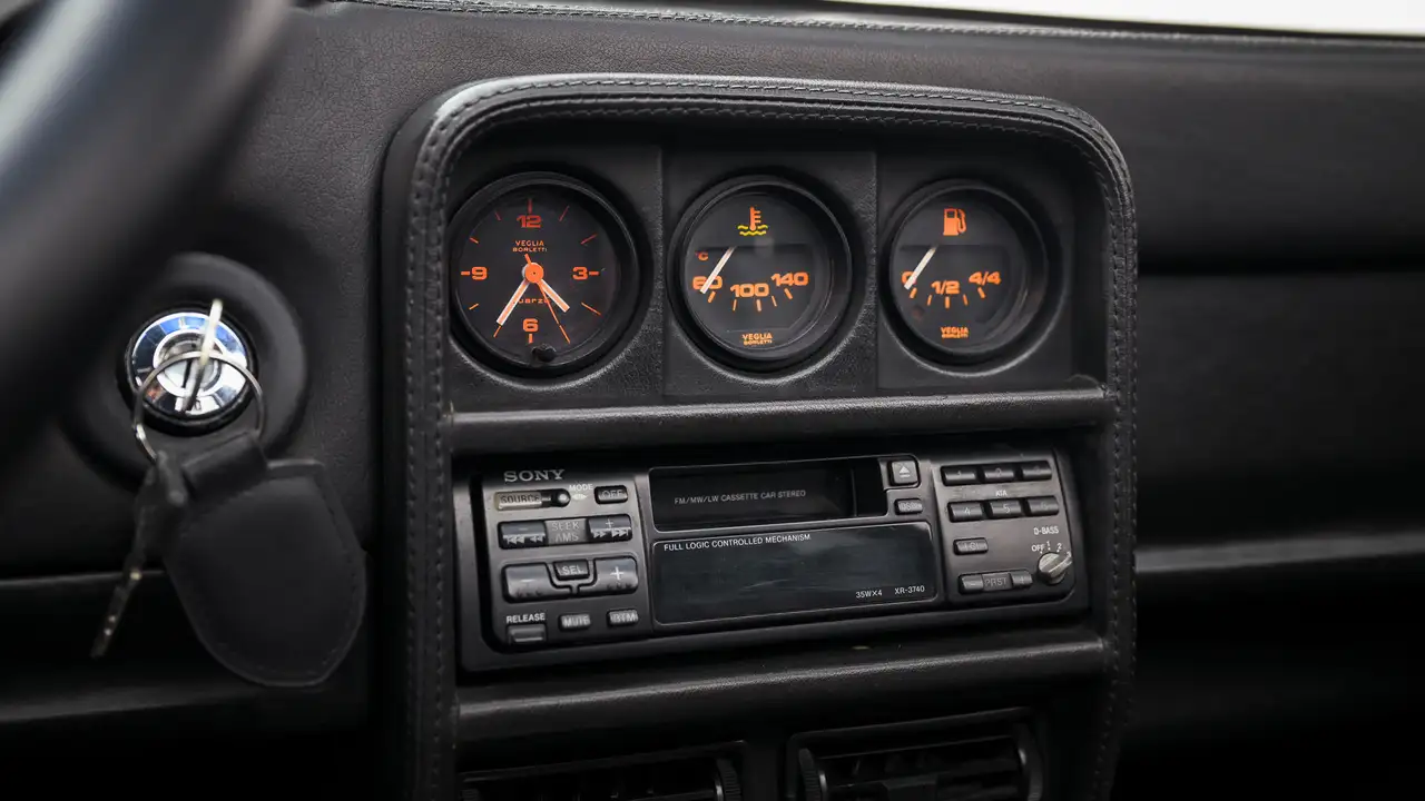Ferrari 328 GTS, foto 10