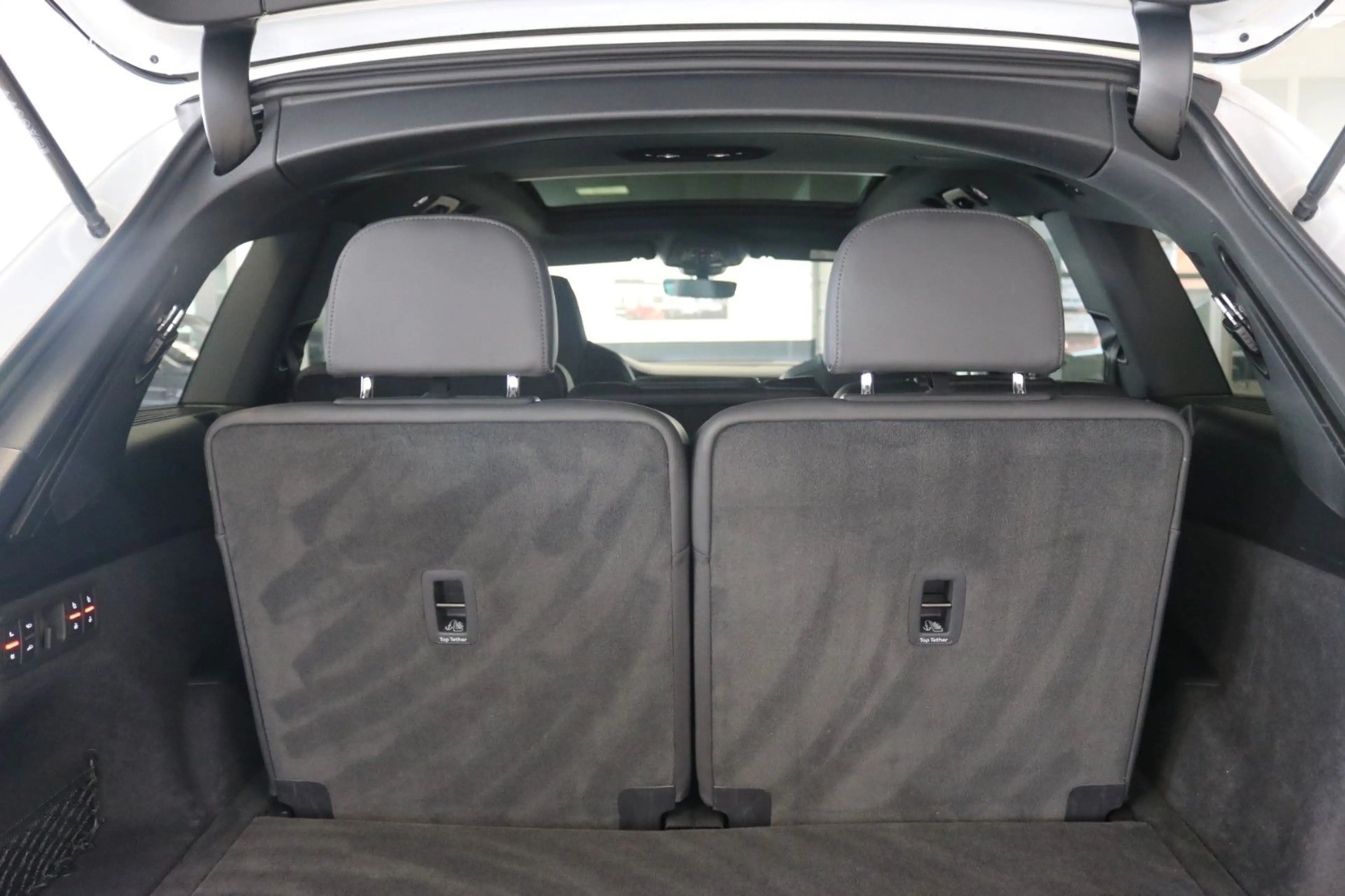 Audi Q7 S-Line competition plus Laser Pano 7-Sitzer — photo 14