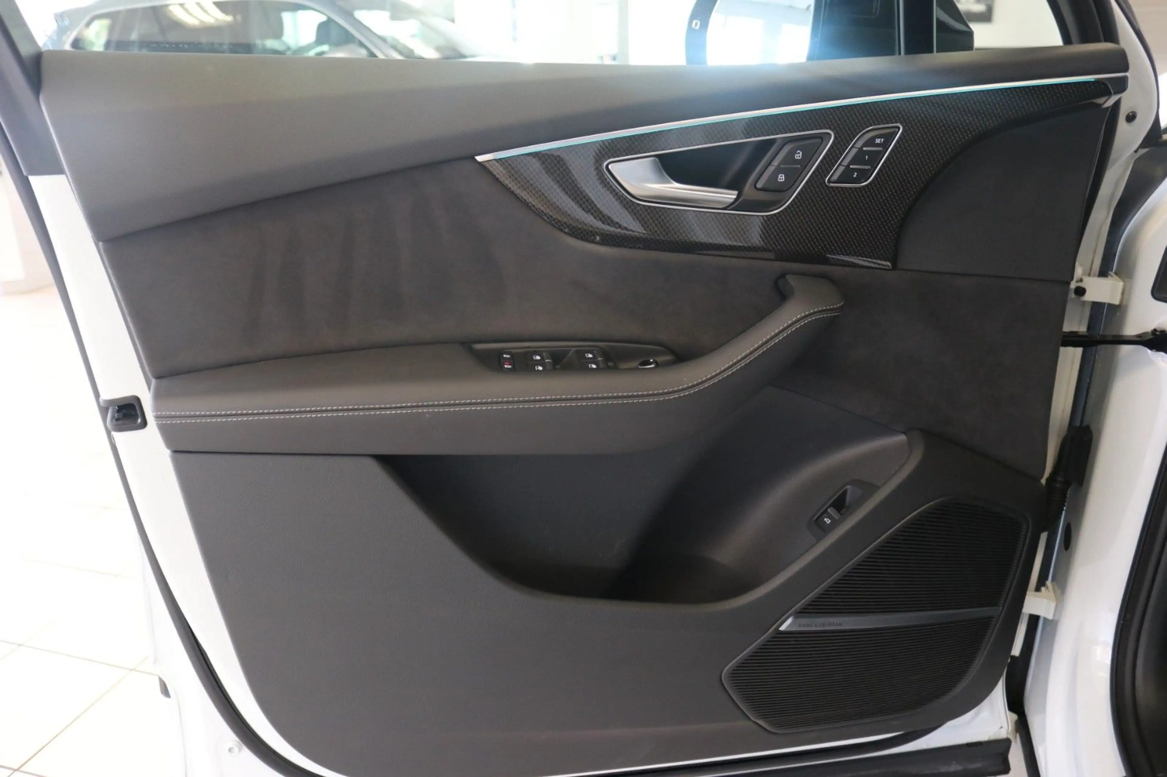 Audi Q7 S-Line competition plus Laser Pano 7-Sitzer — photo 15