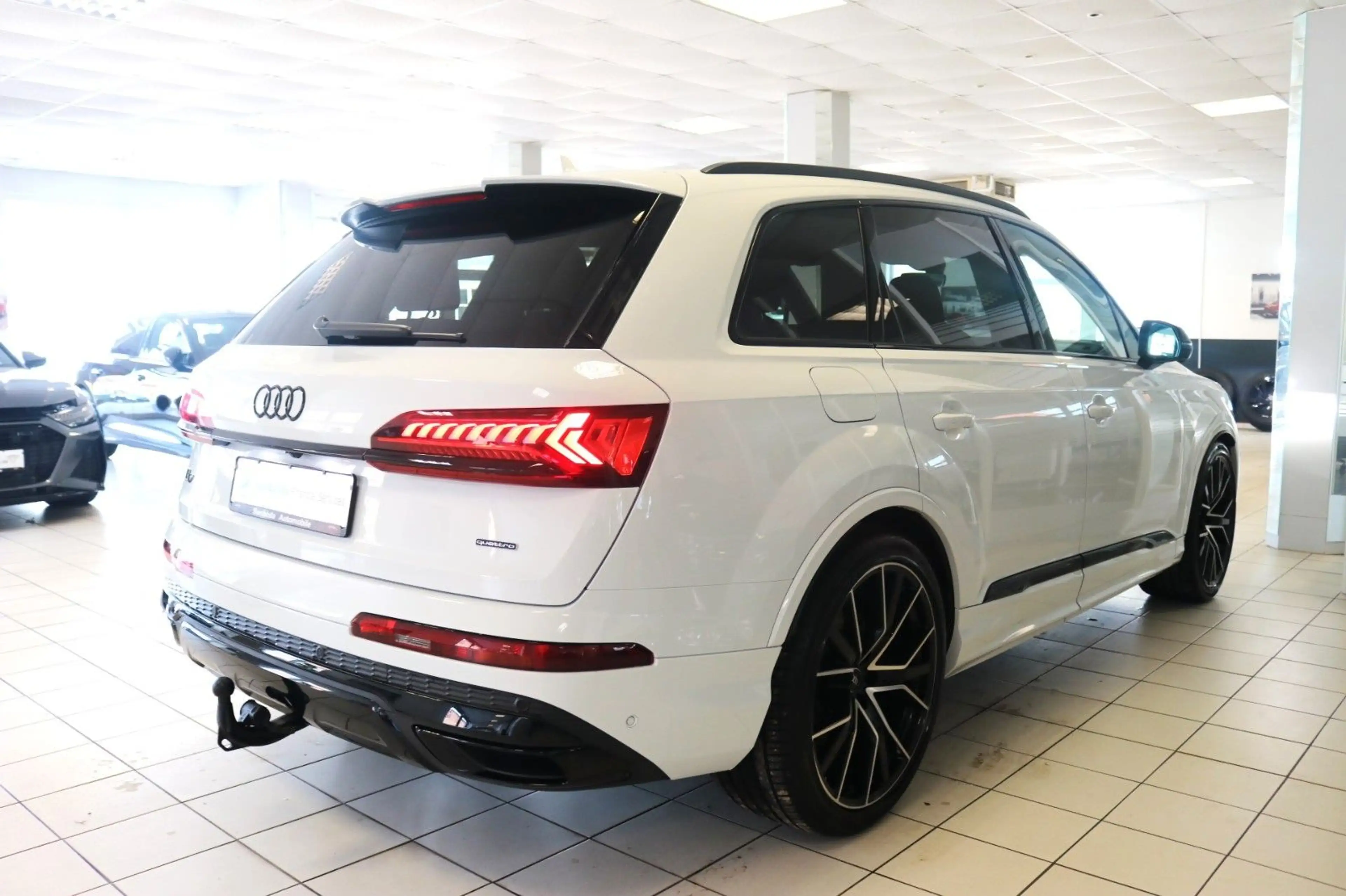 Audi Q7 S-Line competition plus Laser Pano 7-Sitzer — photo 8